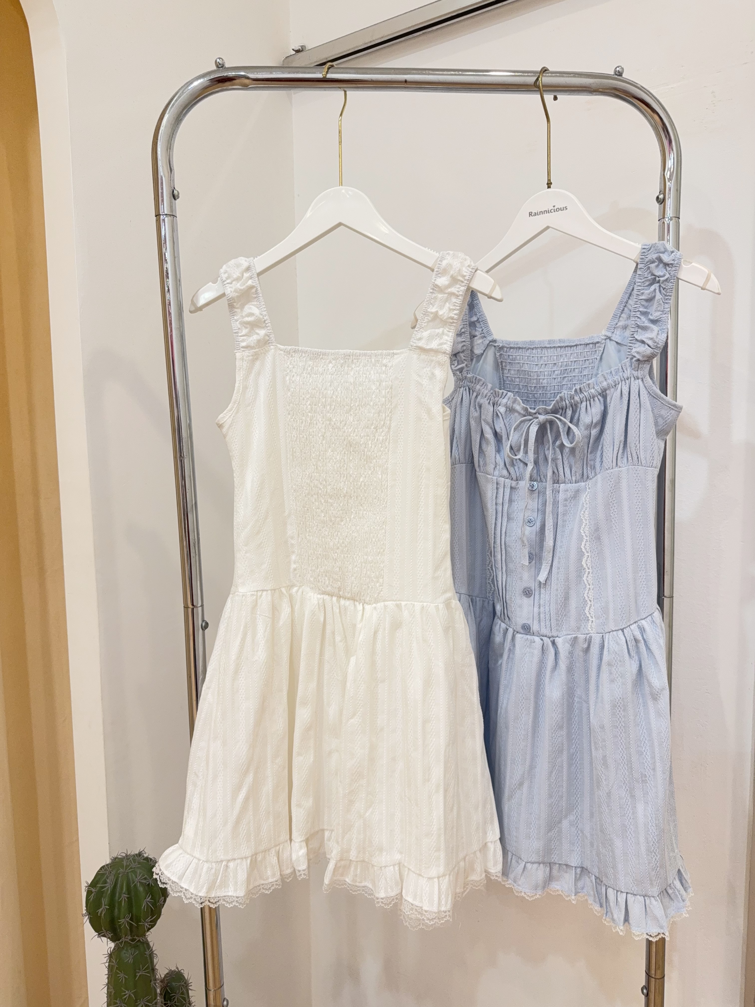 少女感提花蕾丝拼接连身裙 R2697