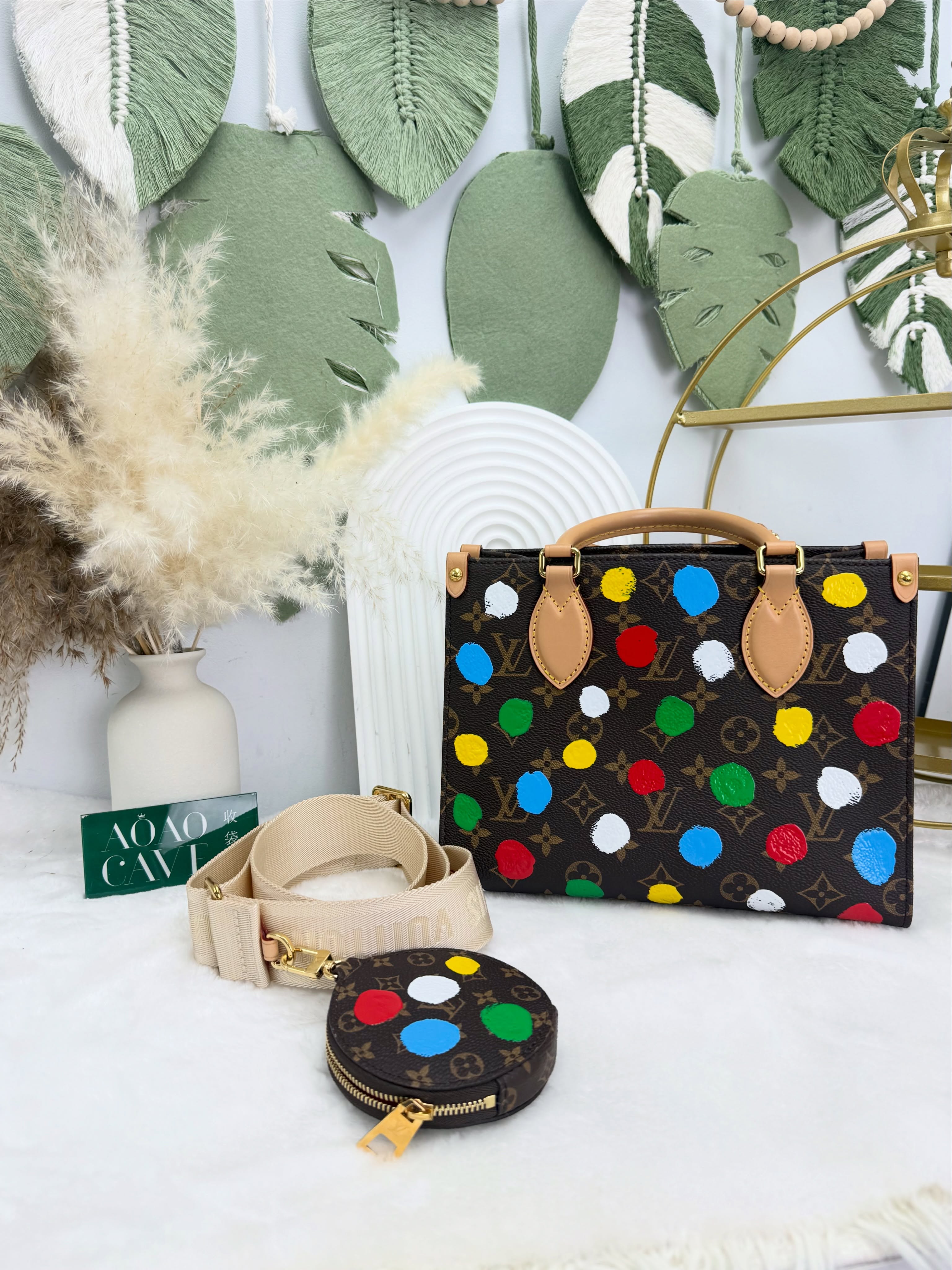 LV👜 PRE OWNED 🛍️草間彌生on the go pm 晶片款  有單 有塵袋 