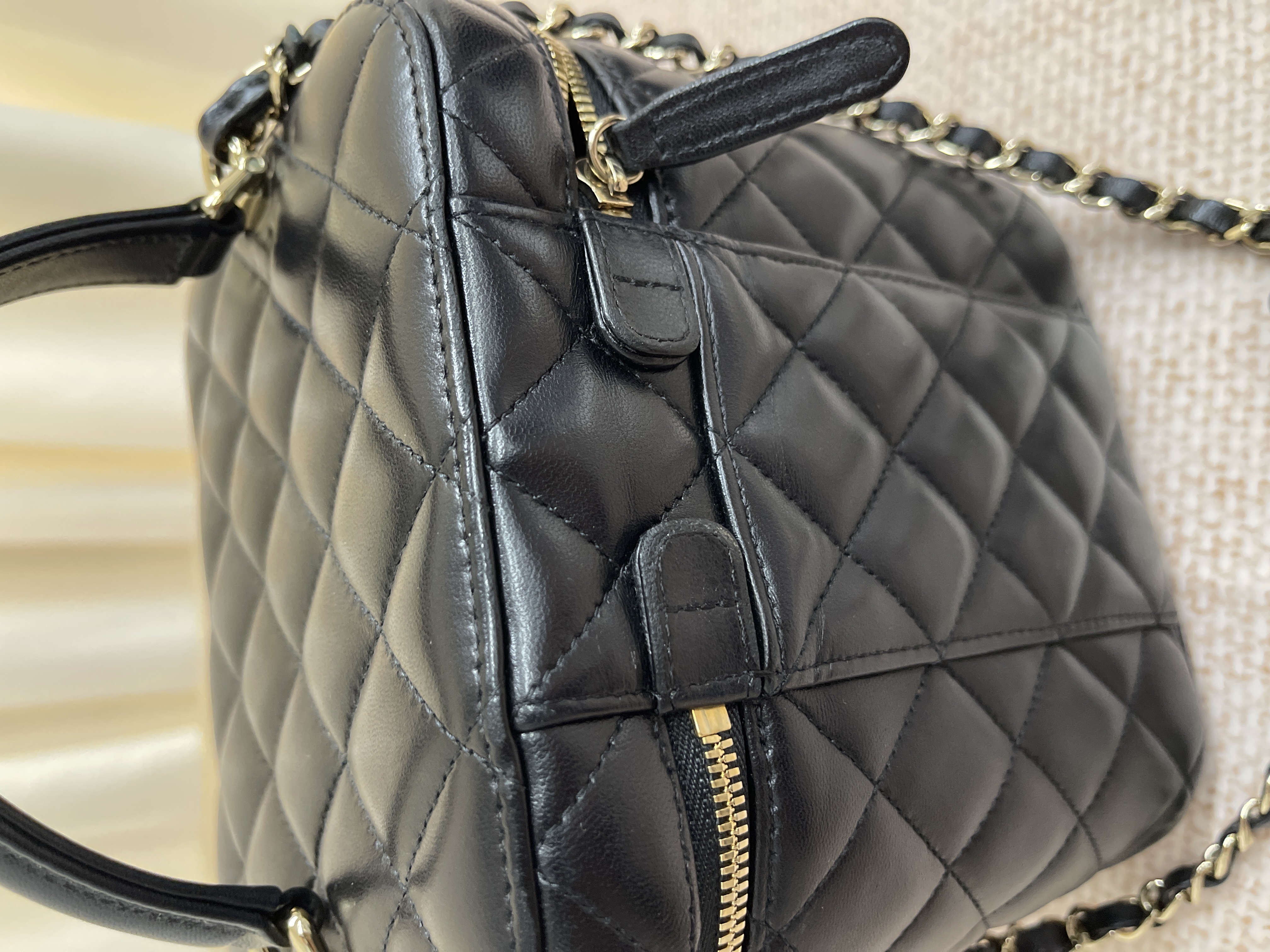 Pre-owned Chanel vanity case / 26NY101