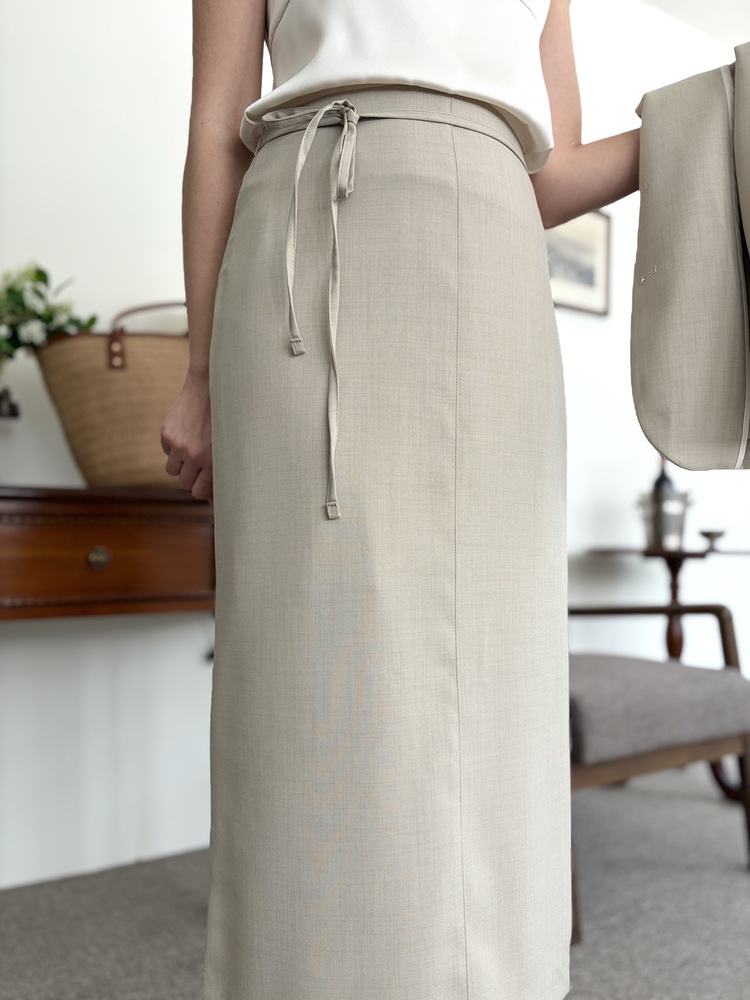 Sandstone Belted Skirt (Light Beige)
