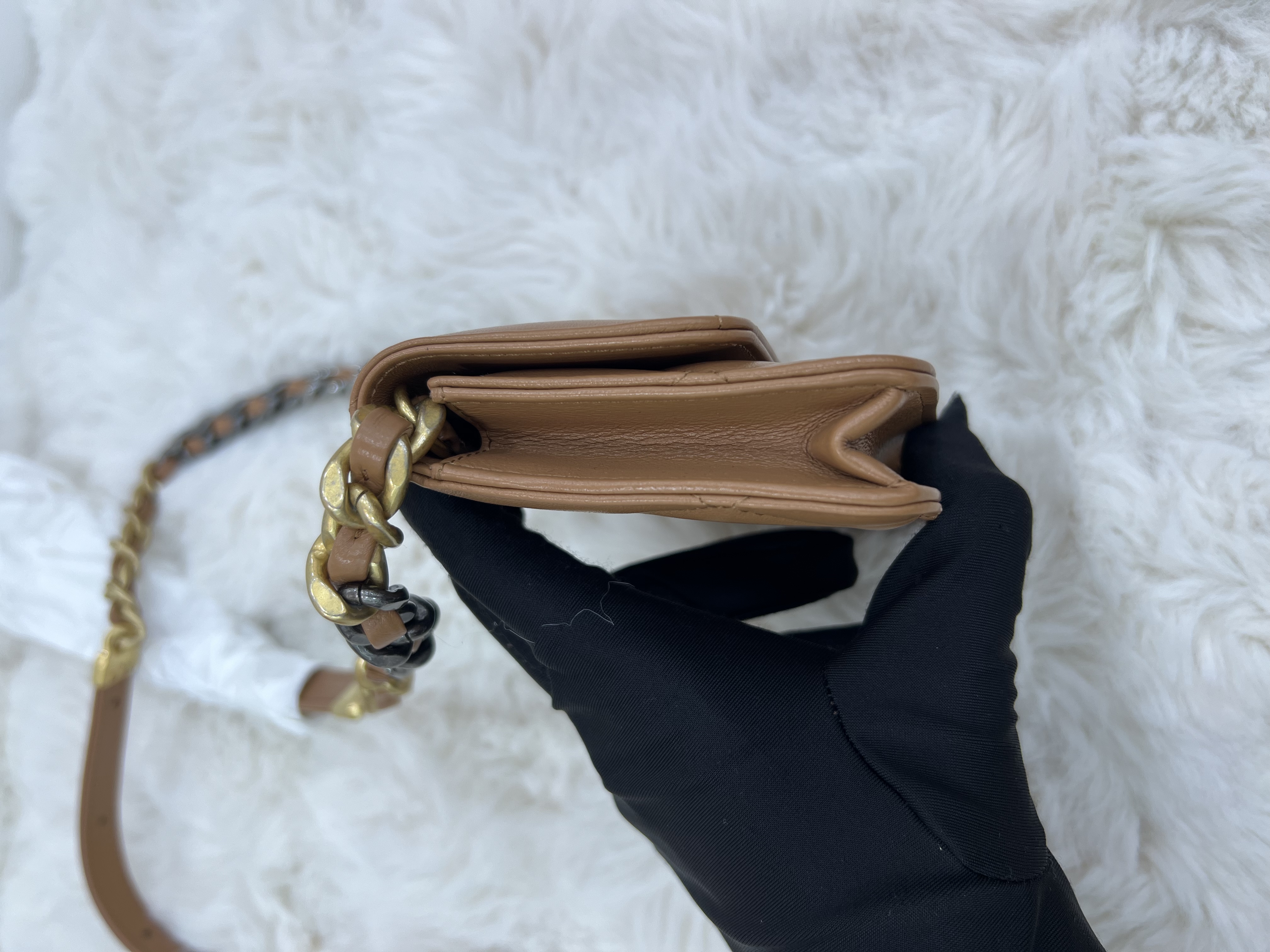 直播貨品 |  [1個-$100 2個-$300］R24