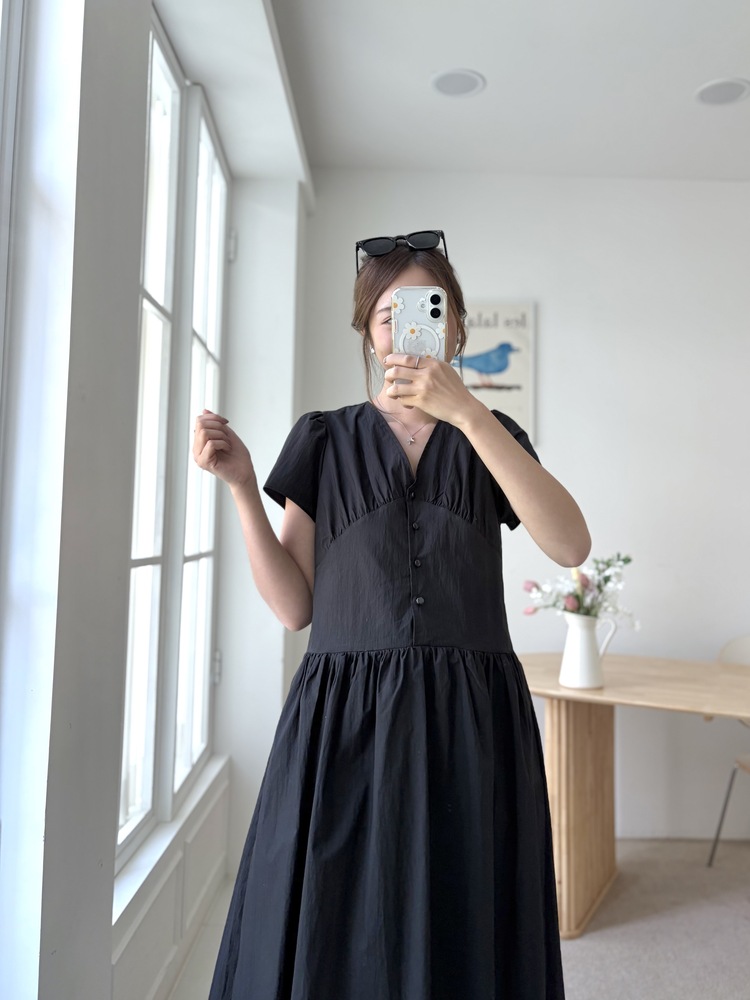 Airy Button Front Long Dress (Black)