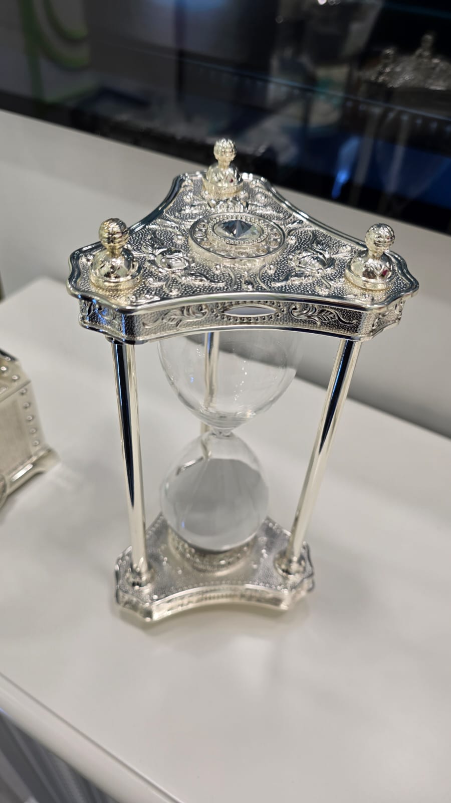 鍍銀玫瑰花紋鑲石沙漏座 A3300