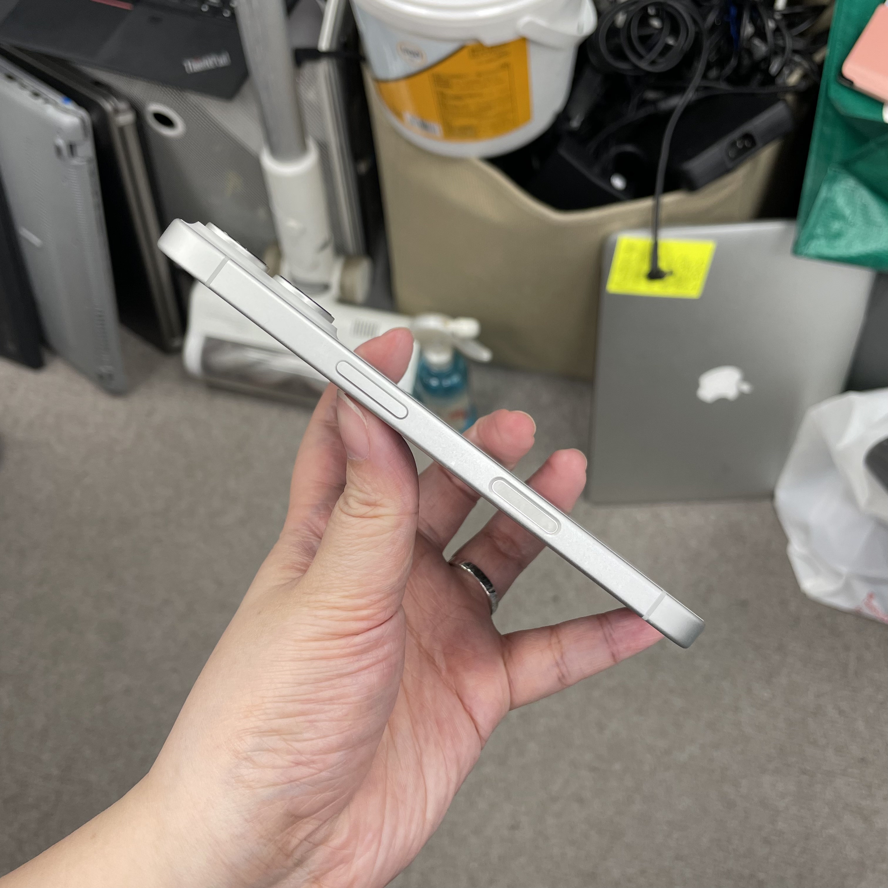 *6032 16 勁靚機 128GB 電94 白色 white