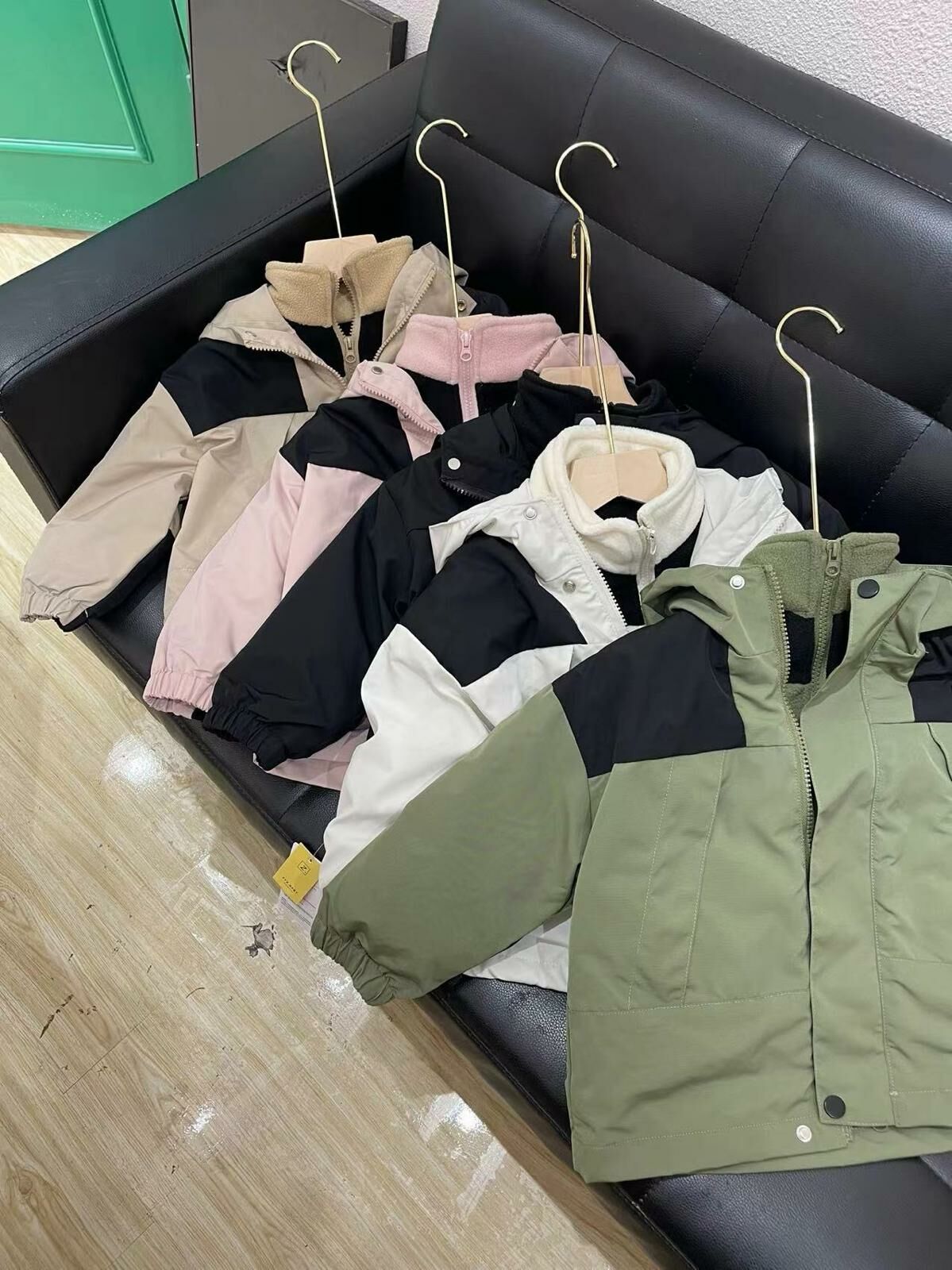 TNF 三合一親子沖鋒衣外套 - 1件 現貨 (瑕疵品)