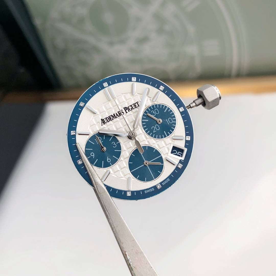 专业师傅拆解 各类零部件放大实拍 每一个配件都是精挑细选出的精品‼️