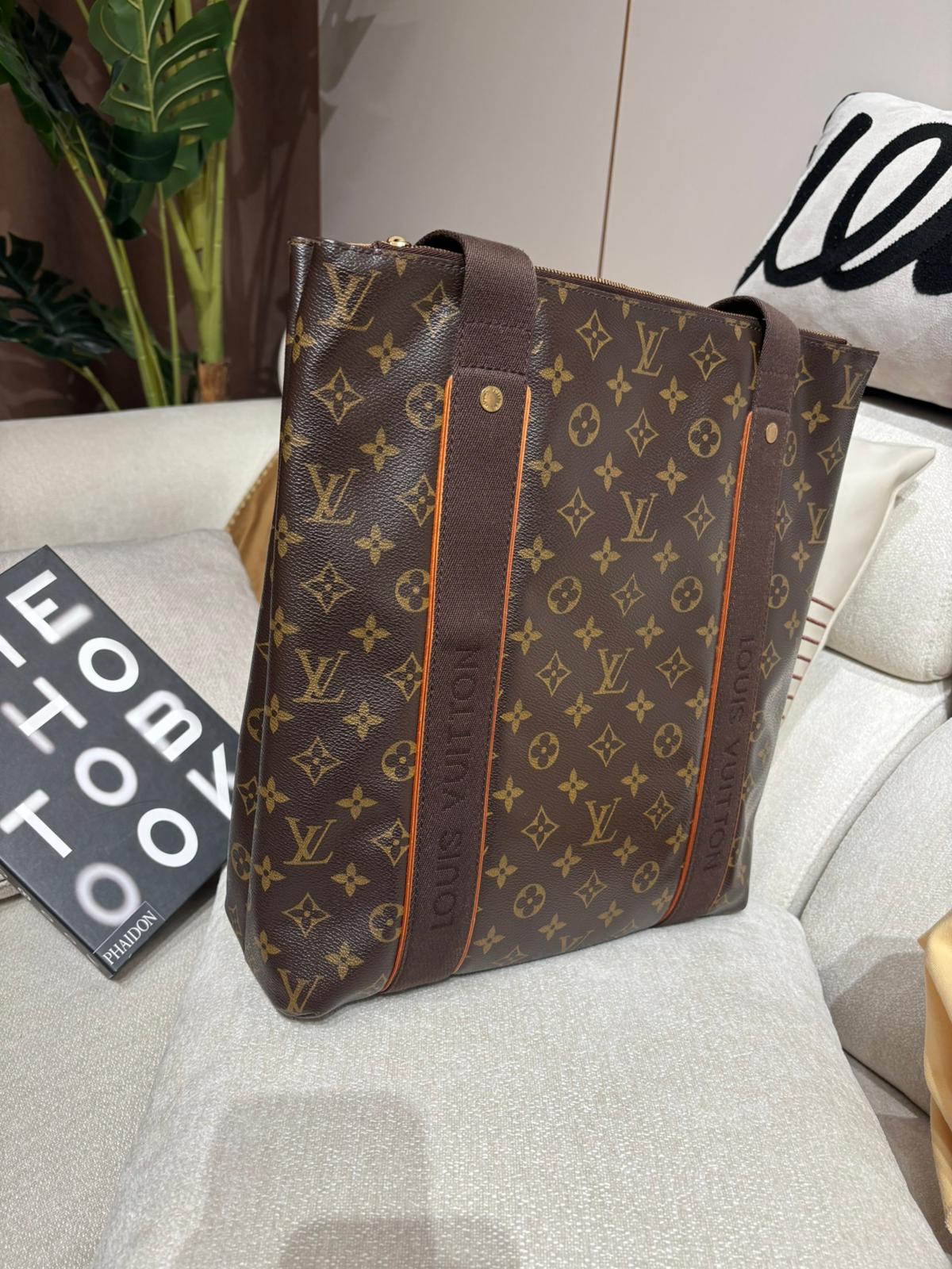 Lv BEAUBOURG Monogram tote bag 可放A4 file 100%Authentic, 88%New ✅Dust bag