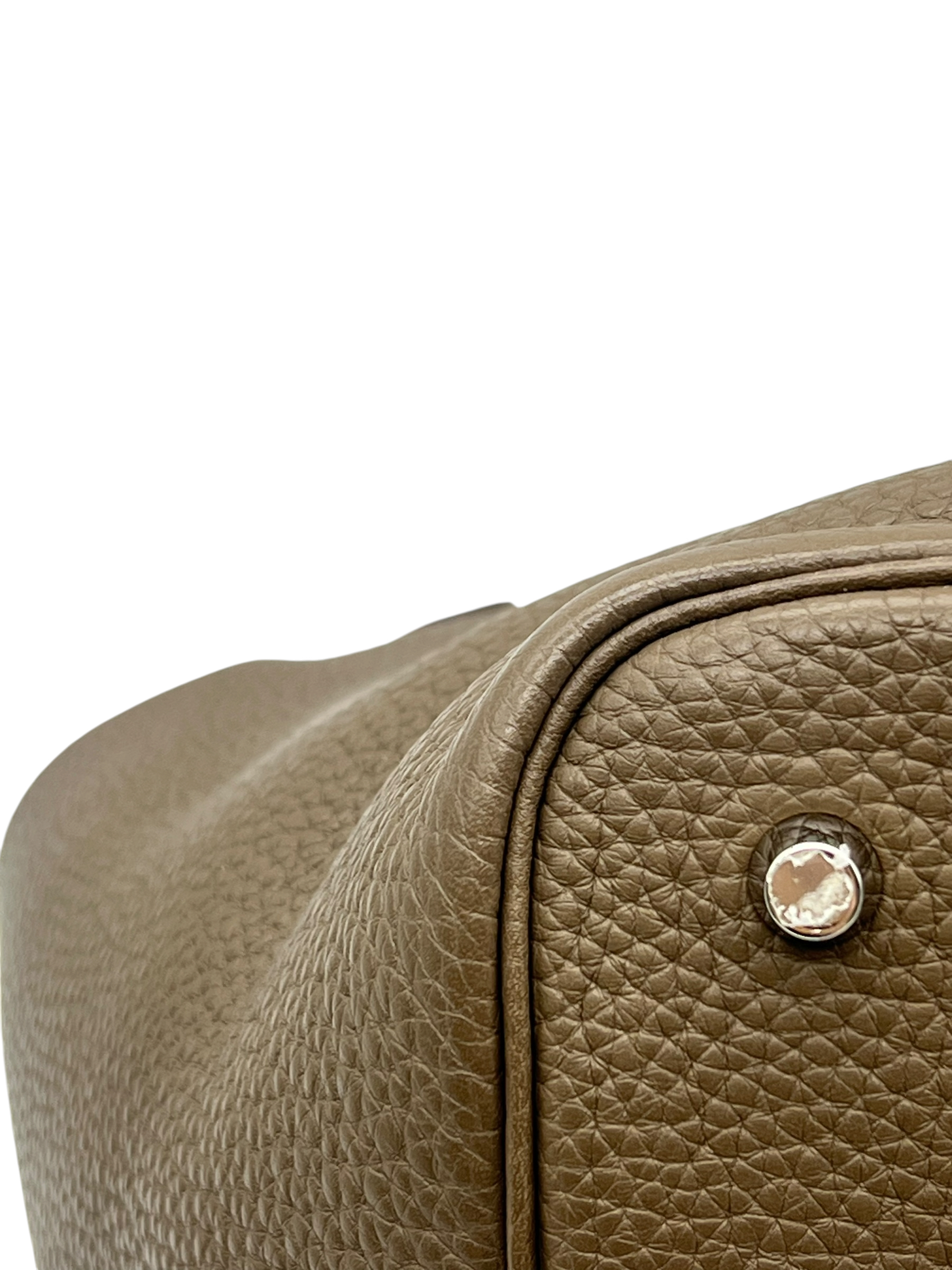 Pre-Owned HERMÉS P22 Stmap D / Product Code: 26051916
