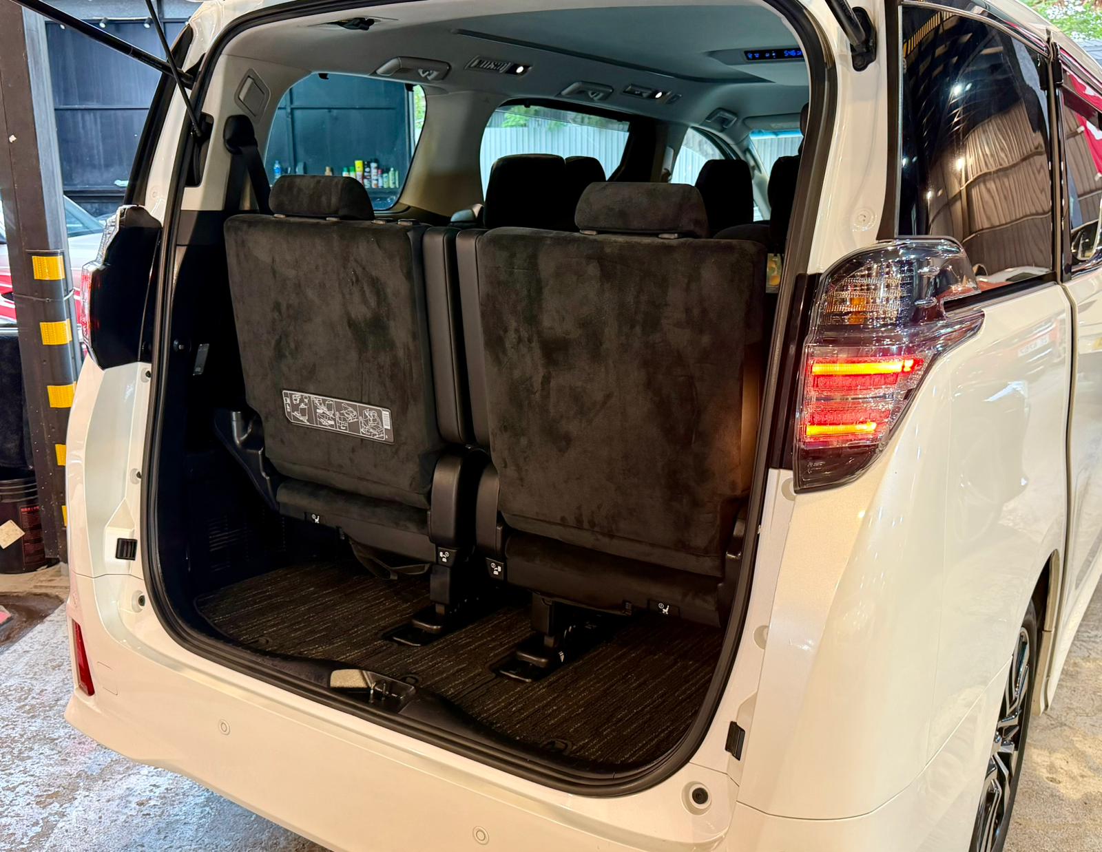 Toyota Vellfire 2.5 Modellista 2016