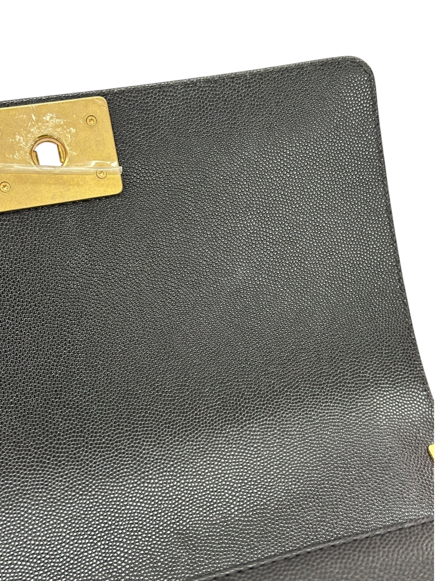 Pre-owned Chanel Boy 25 Flap Bag Calfskin / Product Code: 082103