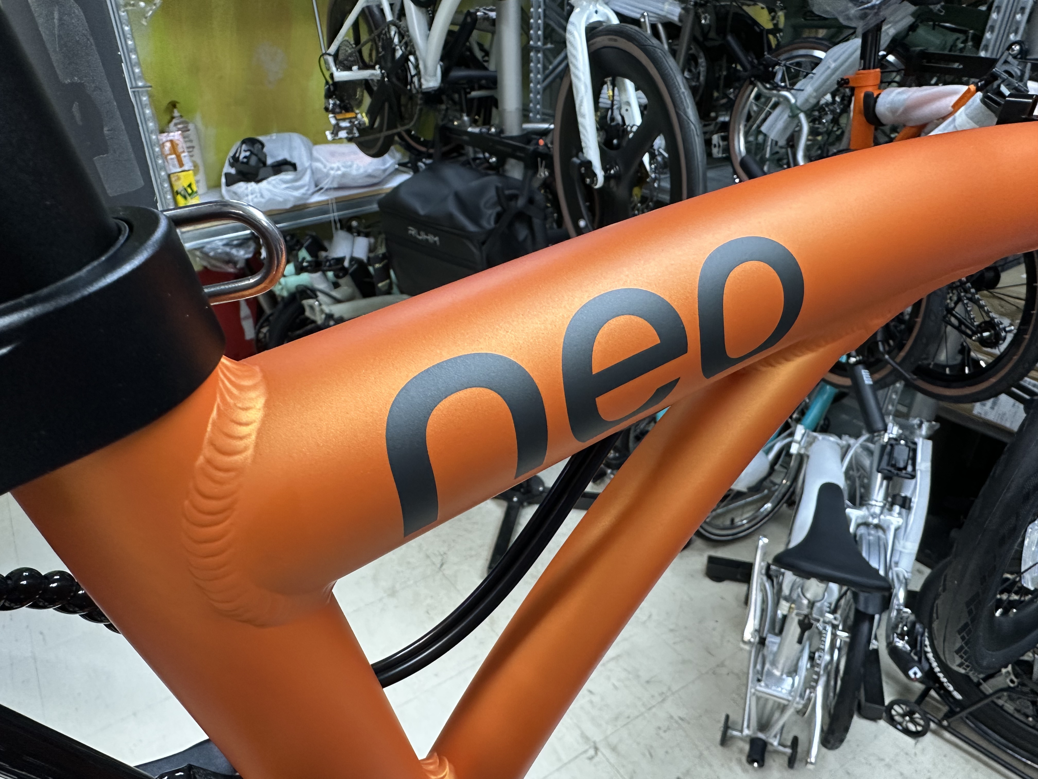 Java Neo 349 碳纖維叉 電子變速