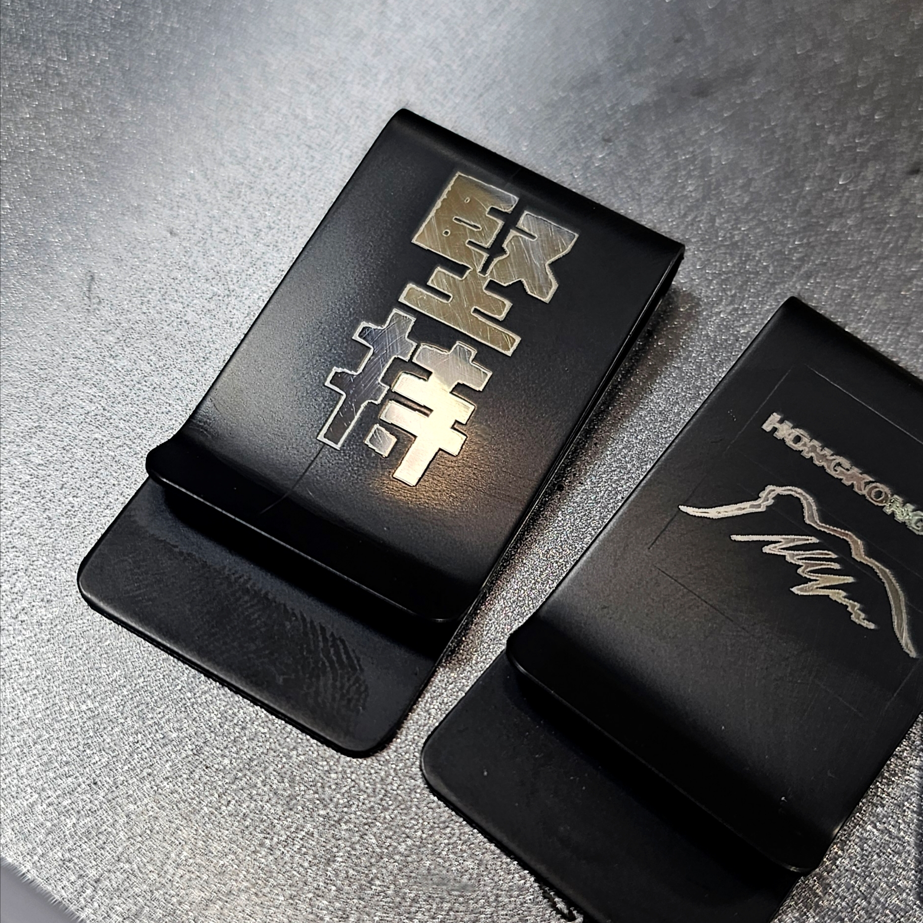  【鑄志】系列：HONGKONGER錢夾（可自定刻名或圖案）