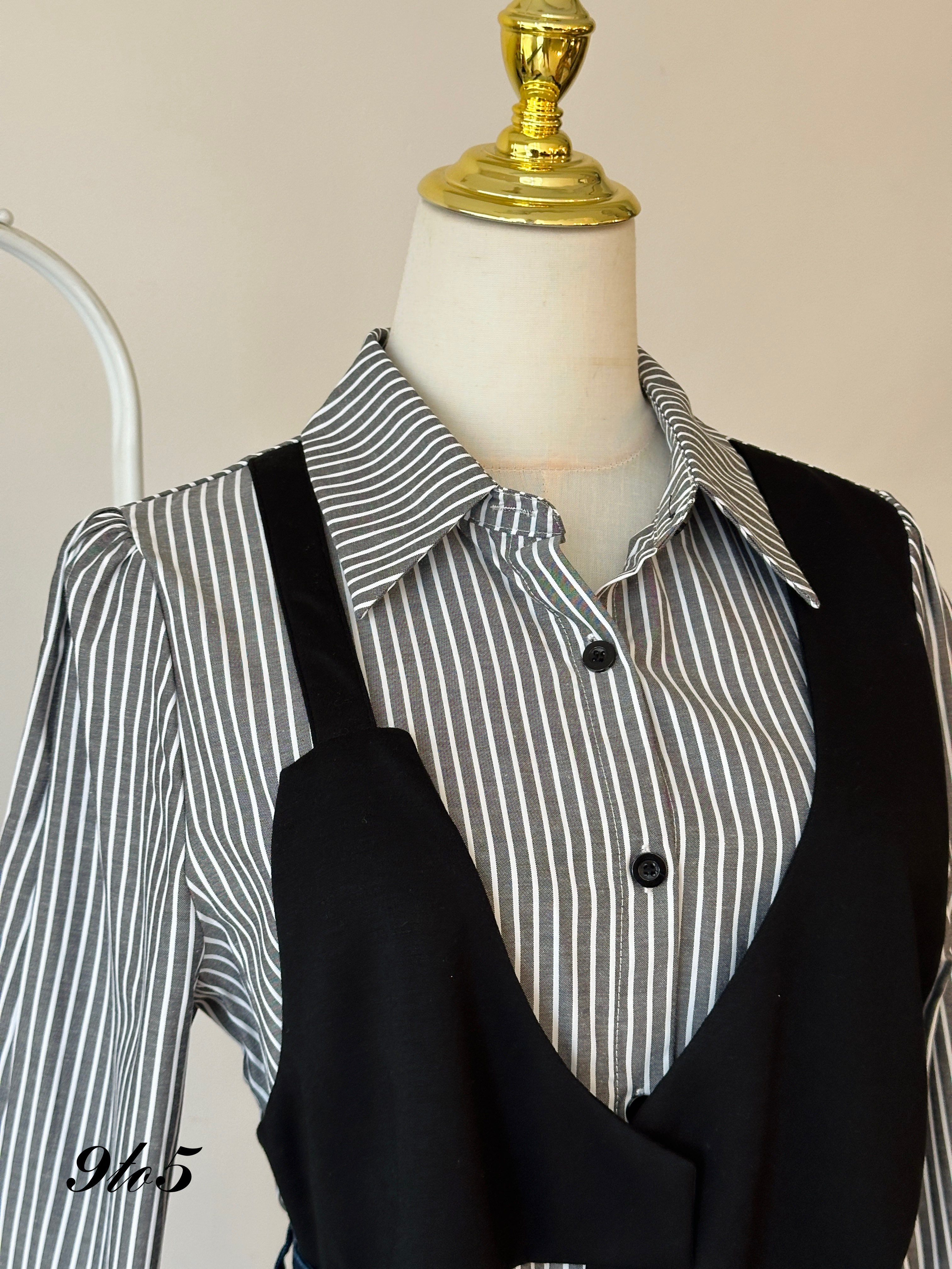 T3952 Fake Two-Piece Stripe Shirt - 4 colors