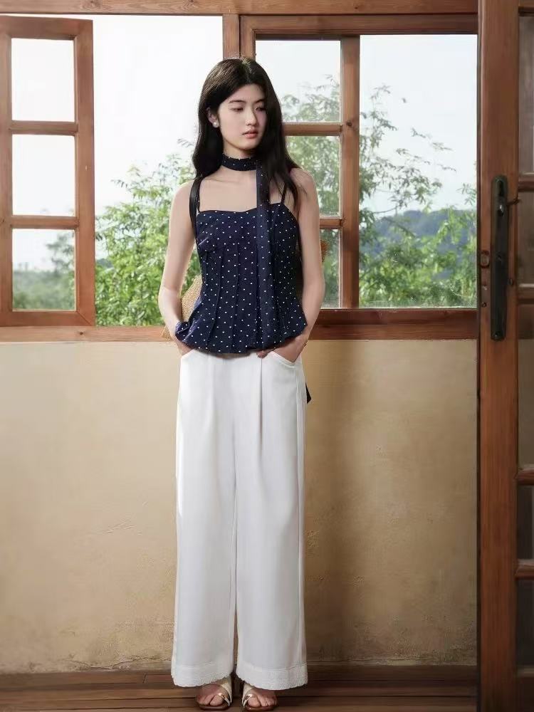 TP355爱心波点上衣