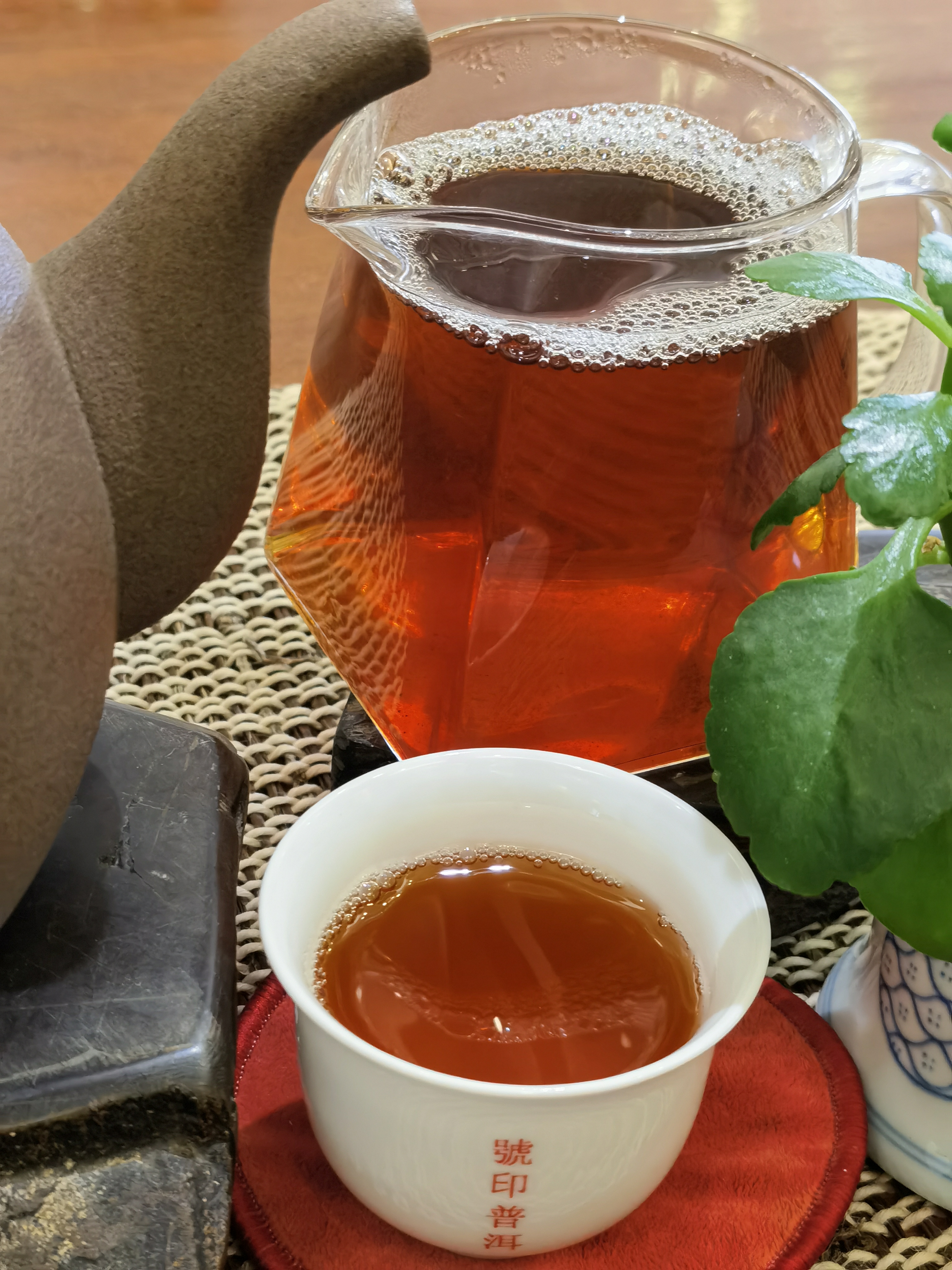 2007年 孔雀青磚, 黎明茶廠