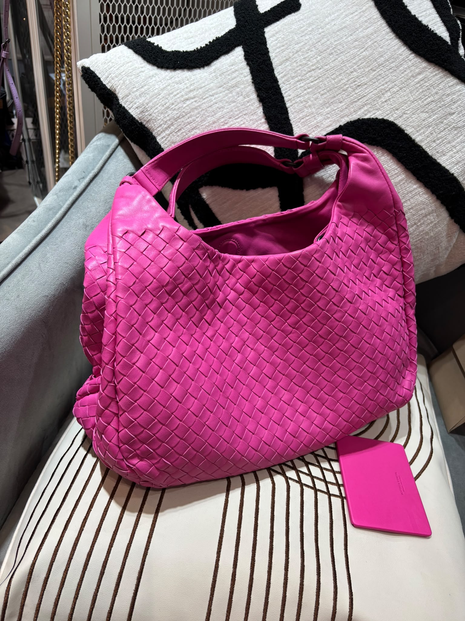 Bottega Veneta BV Intreccio shoulder bag Hobo Bag 100%Authentic ,98%new✅dust bag  