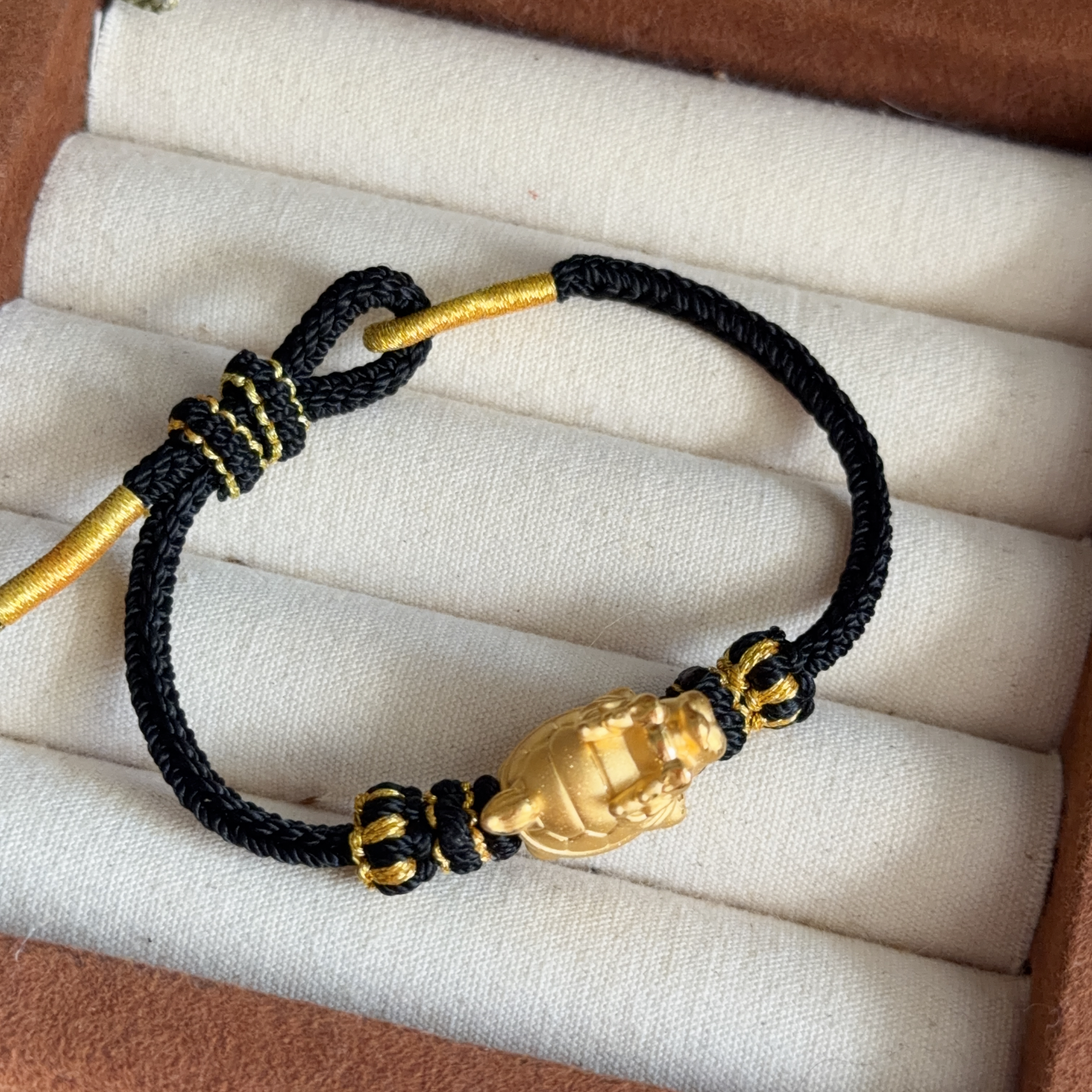 999硬金龍龜襯手绳