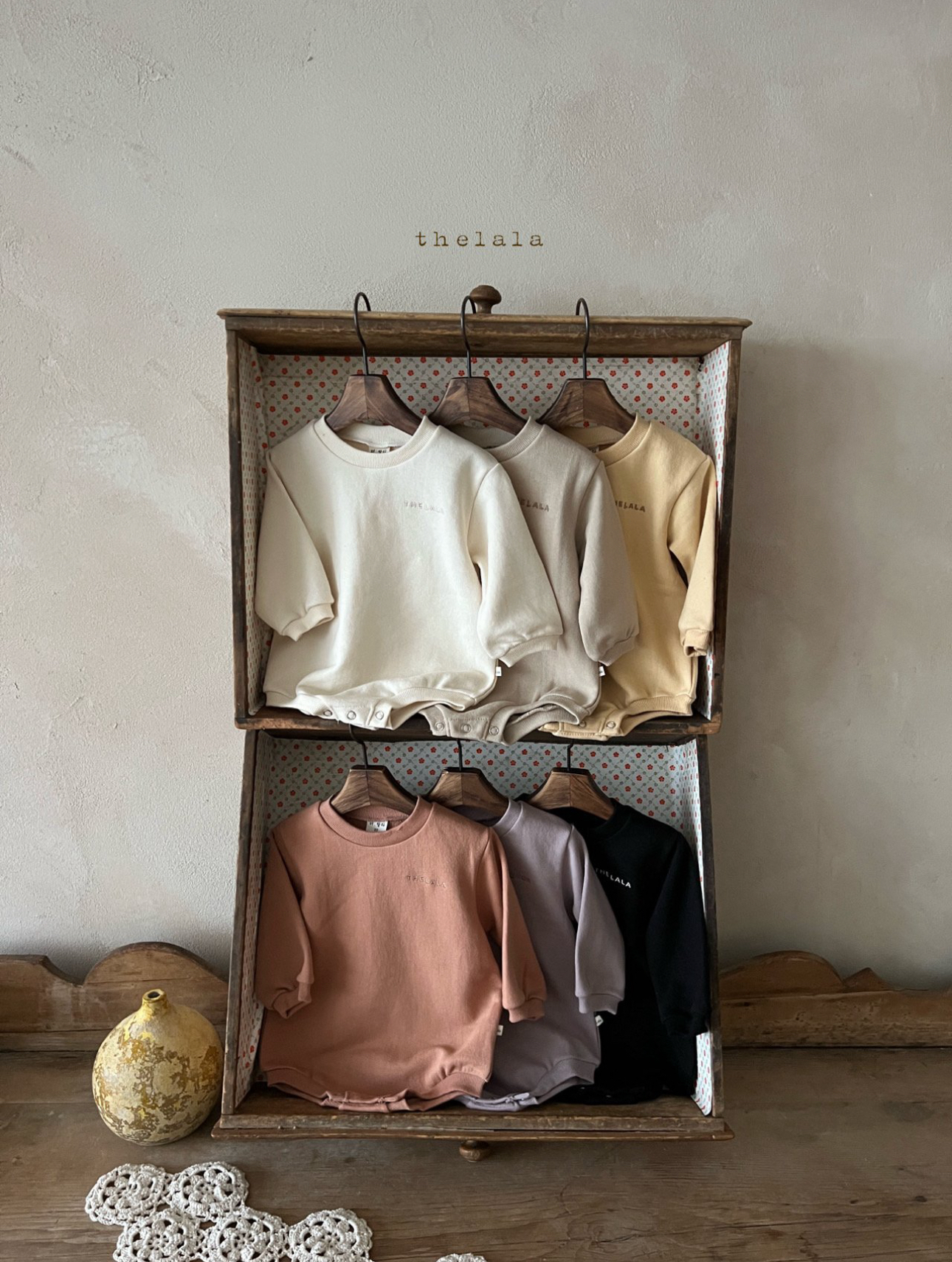 🌸預訂 韓國直送🌸🇰🇷THELALA六色親子款標誌刺繡長袖包屁衣