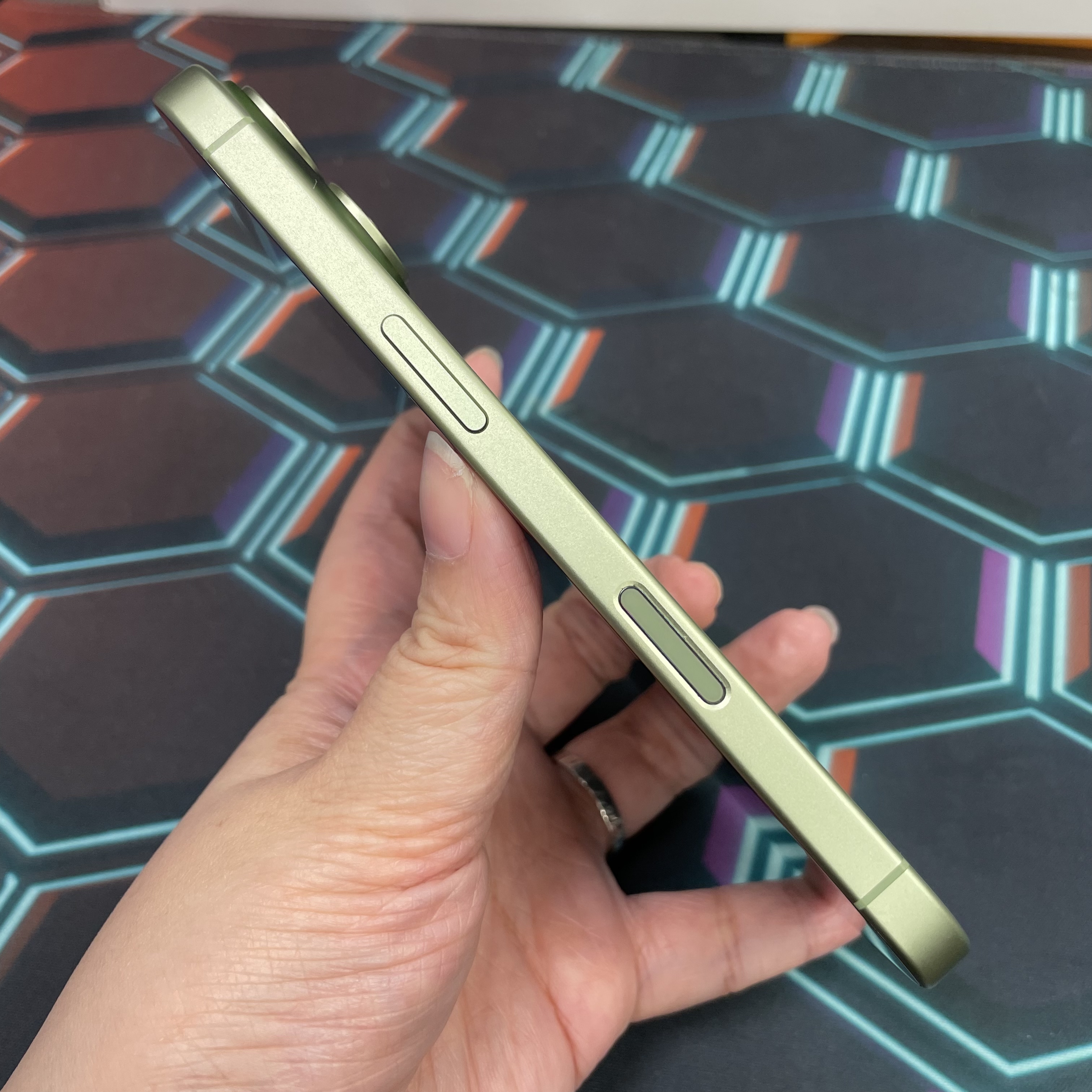 *8084 17 完美機 256GB 電93 綠色 green