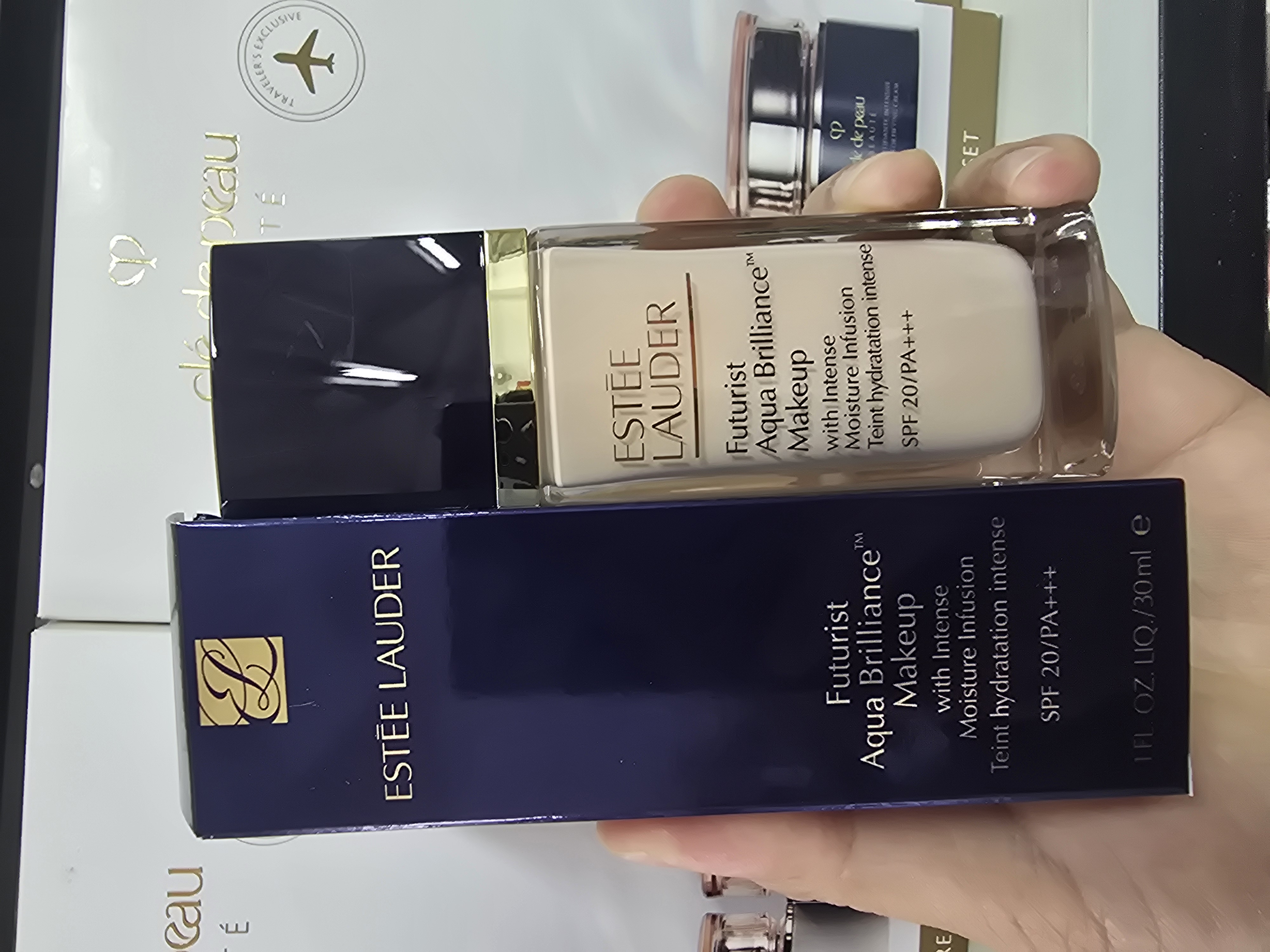 清貨價 estee lauder 沁水粉底液30ml