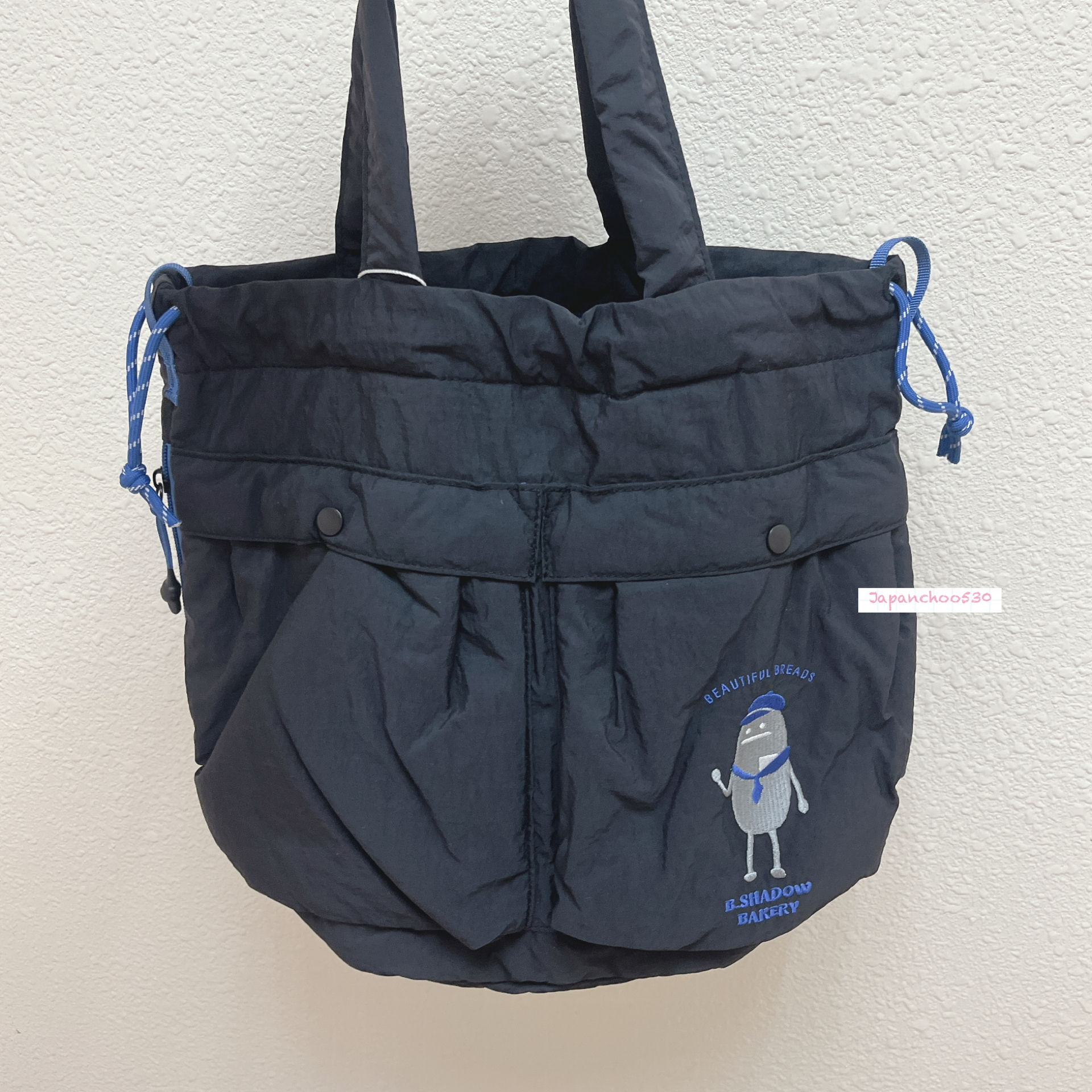 日本預訂📍黑豆人得意麵包圖案斜咩袋/兩用袋