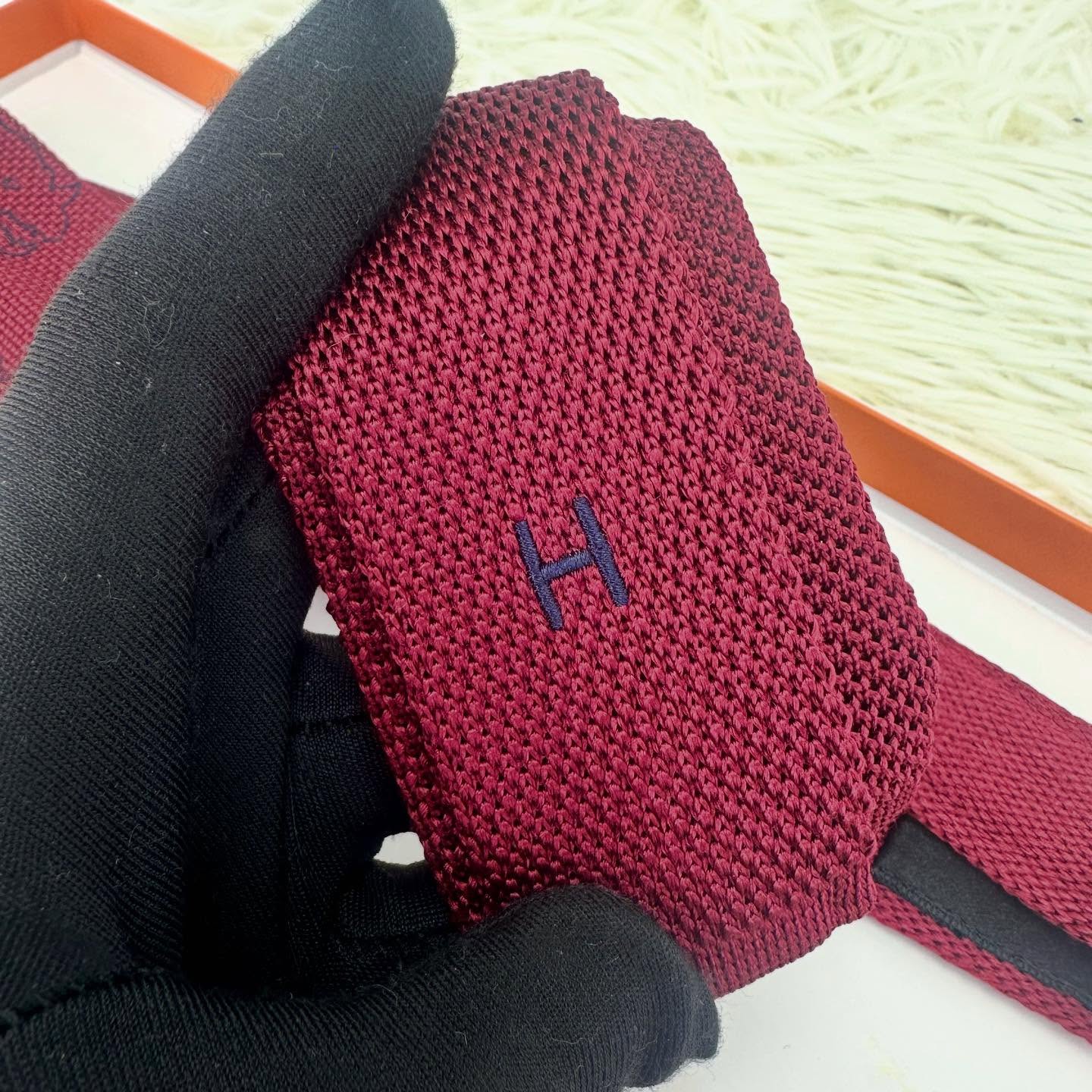 HERMES 🤍PRE OWNED DRAGON FLASH 酒紅色領呔 全套有盒🧡