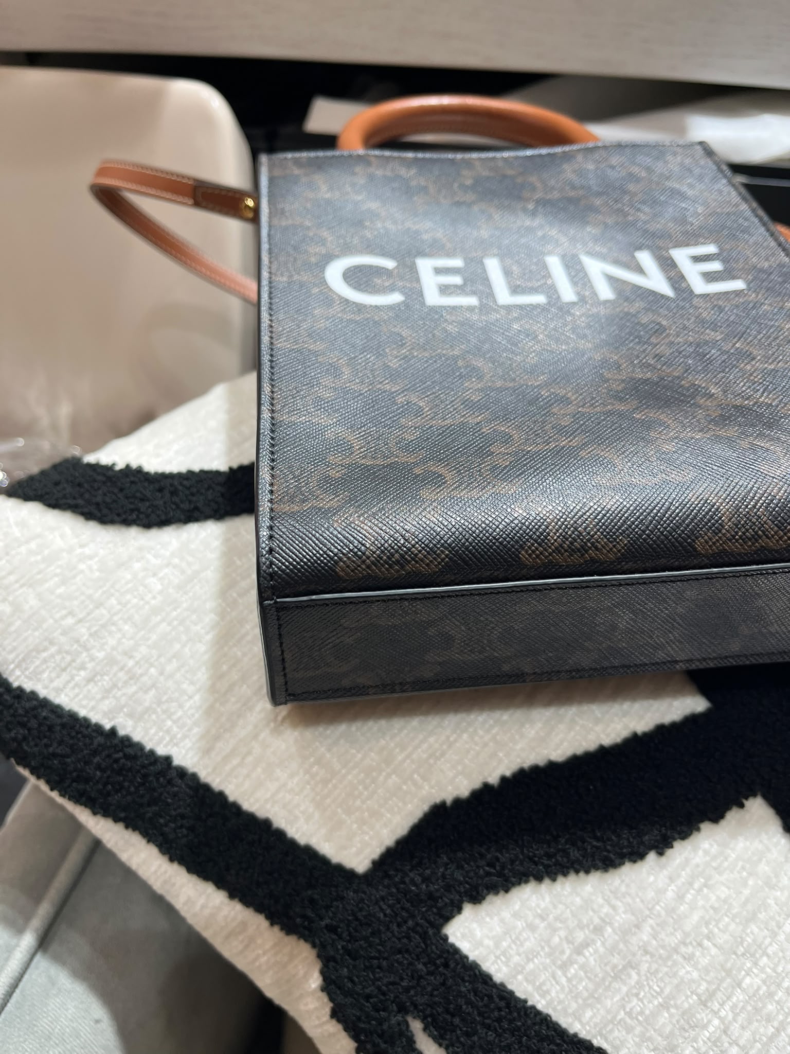 未使用品 Celine mini vertical cabas tote bag   100%Authentic,unused 未使用品 ✅dust bag 