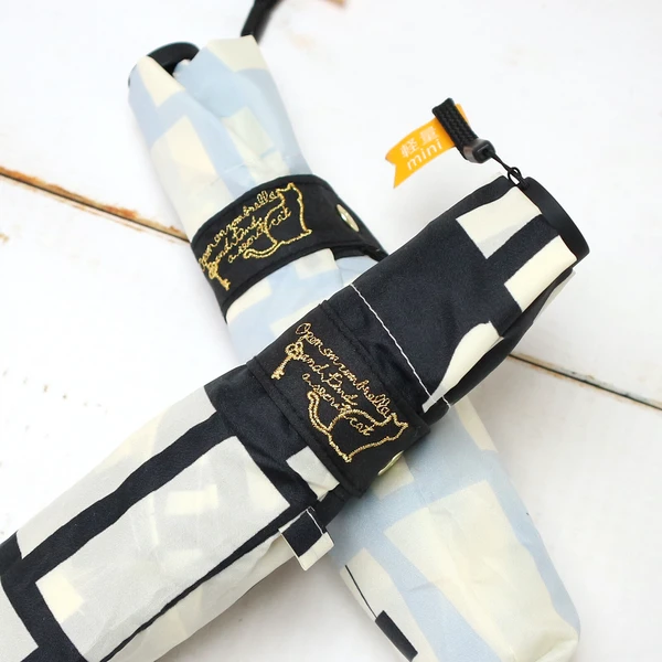 日本直送  Mikuni 折疊傘 50cm 輕巧小巧迷你現代貓咪圖案 兩個顏色可選