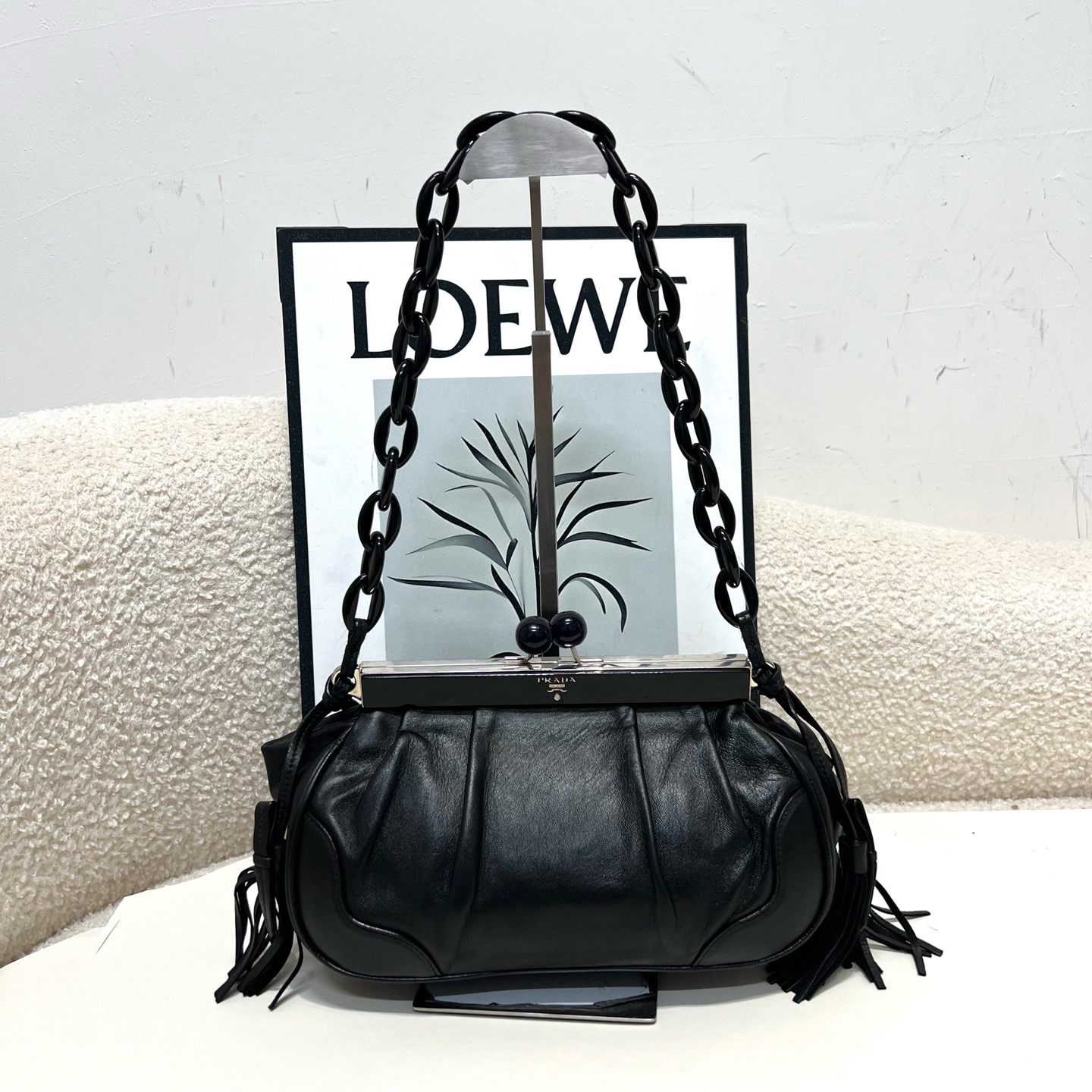 【預訂貨品】Prada 黑色腋下包