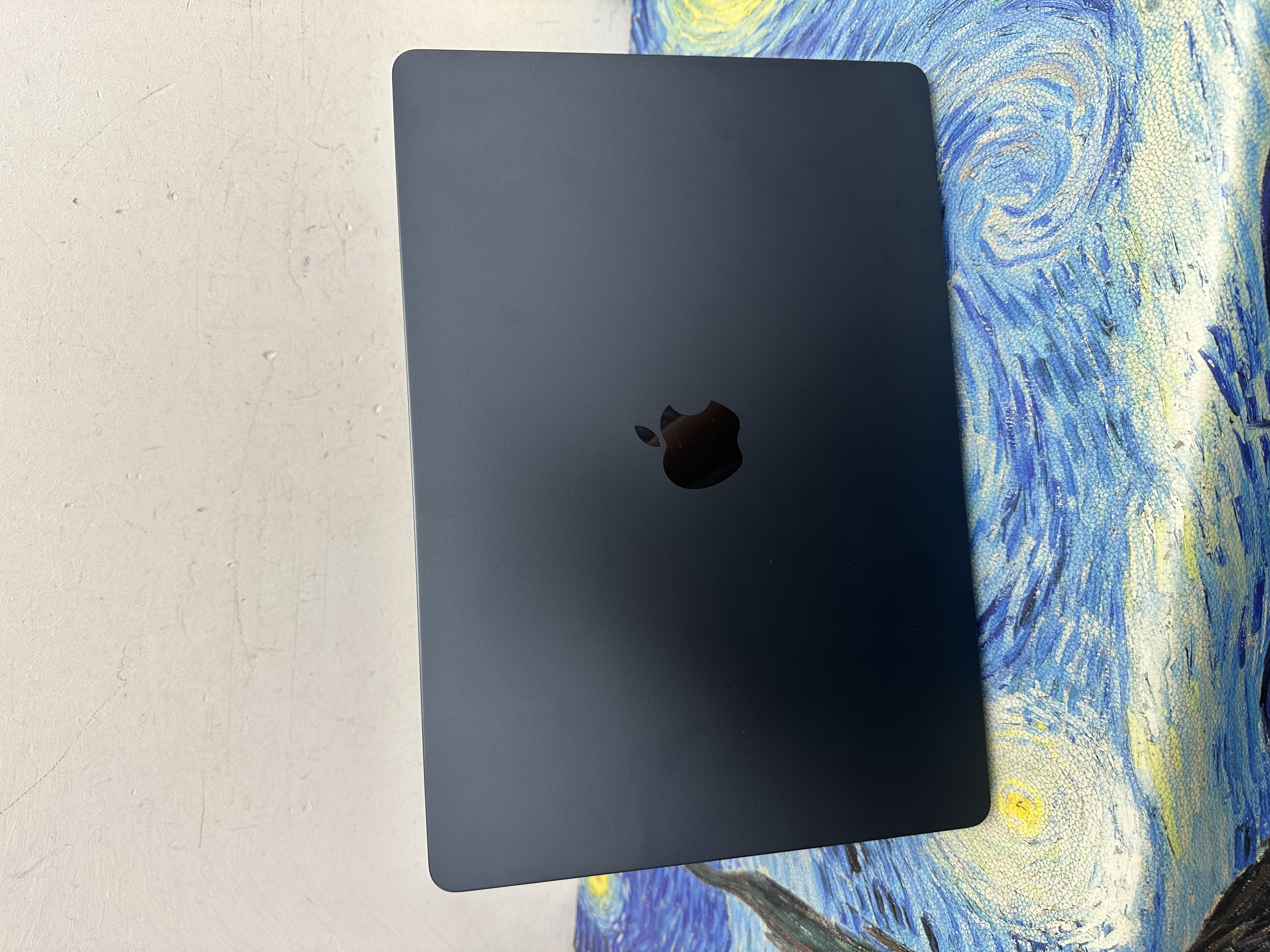 #6100 APPLE  MacBook Air M4 2025 M4 CPU/ 16GB Ram/256GB SSD/10核心GPU/Liquid Retina Mon/15吋/午夜藍色/Gaming Laptop / Notebook / 超強續航能力/文書機 / 畫圖 / 剪片 / Movie / Netflix /輕薄