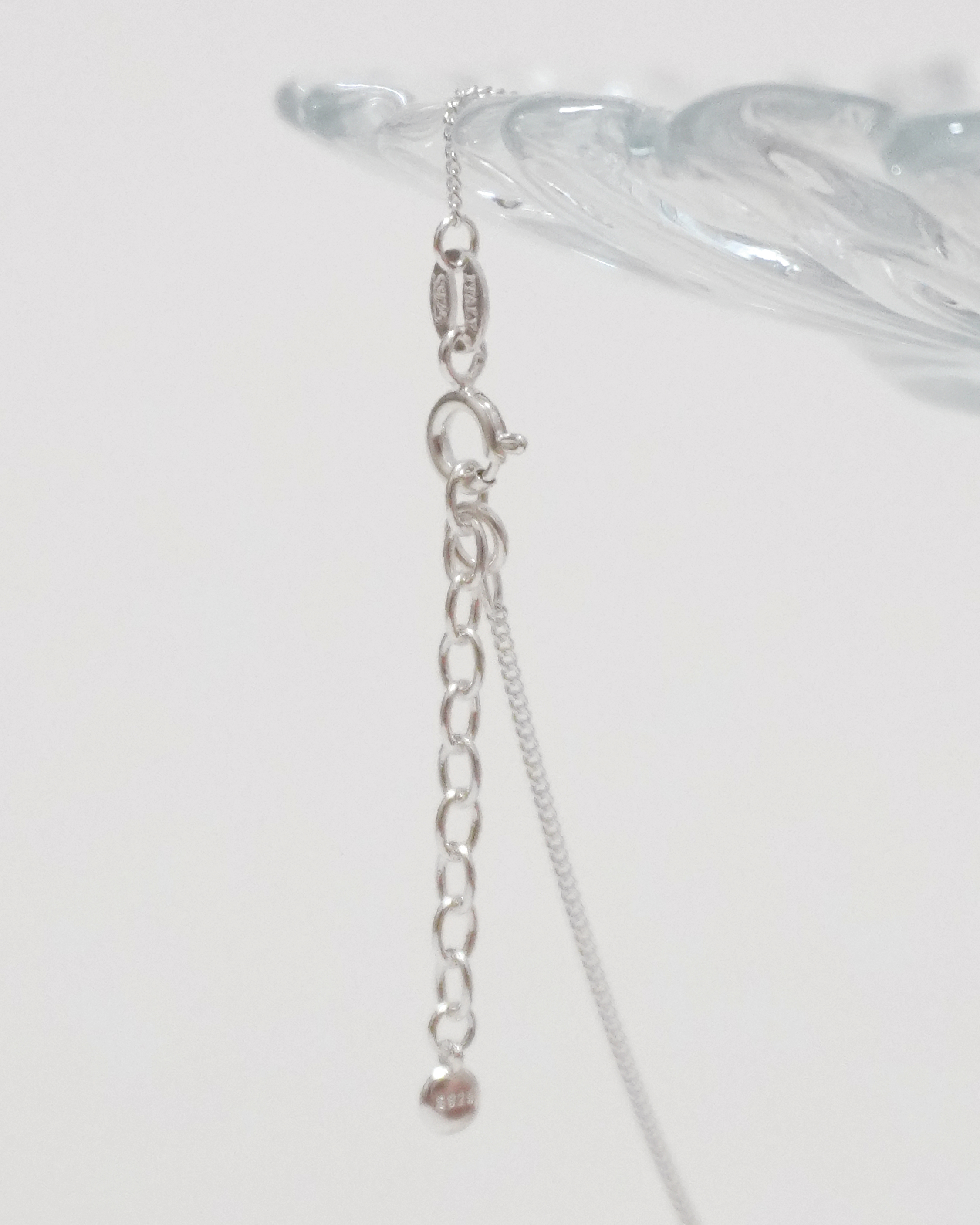 Intertwined Ribbon Necklace