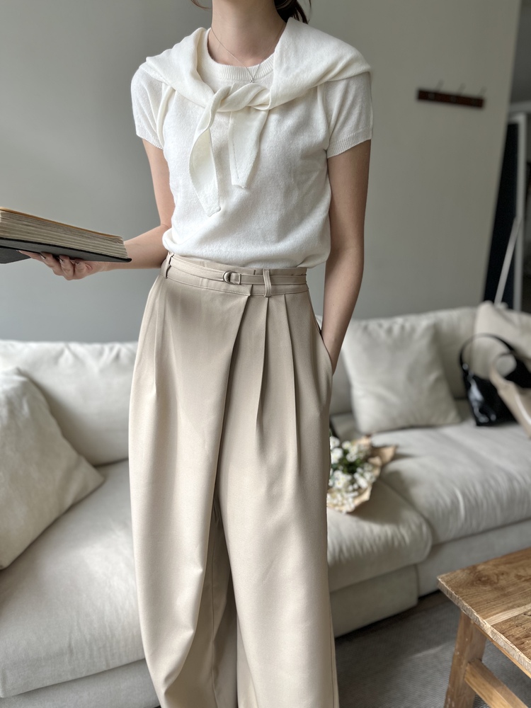 The Frenchie Top with Cape (Ivory)