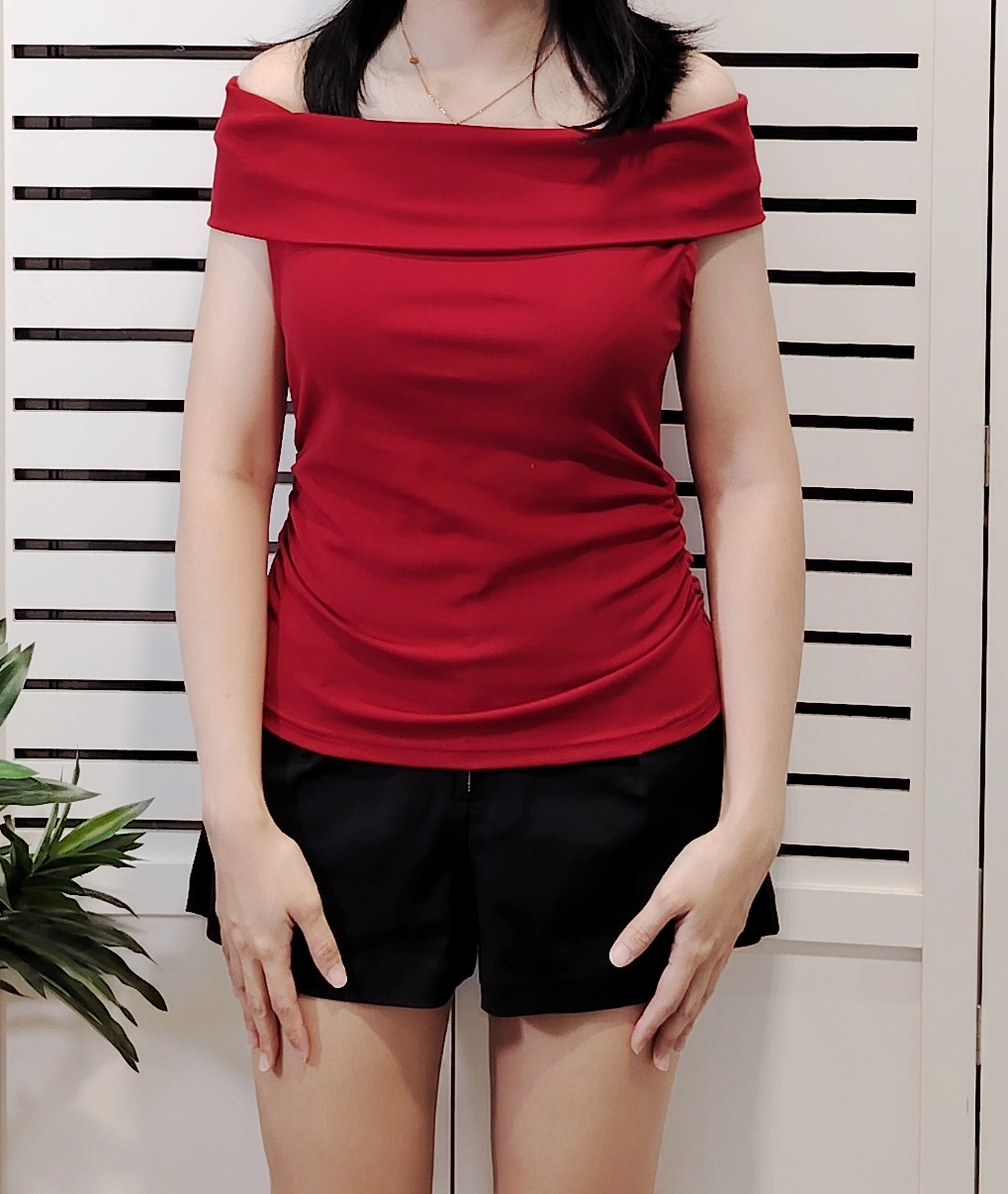 M5077 Off Shoulder Slim Tee