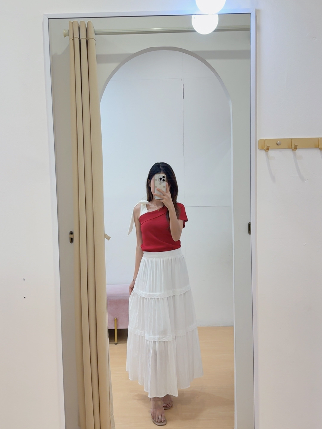 斜肩蝴蝶结绑带针织上衣 R2908