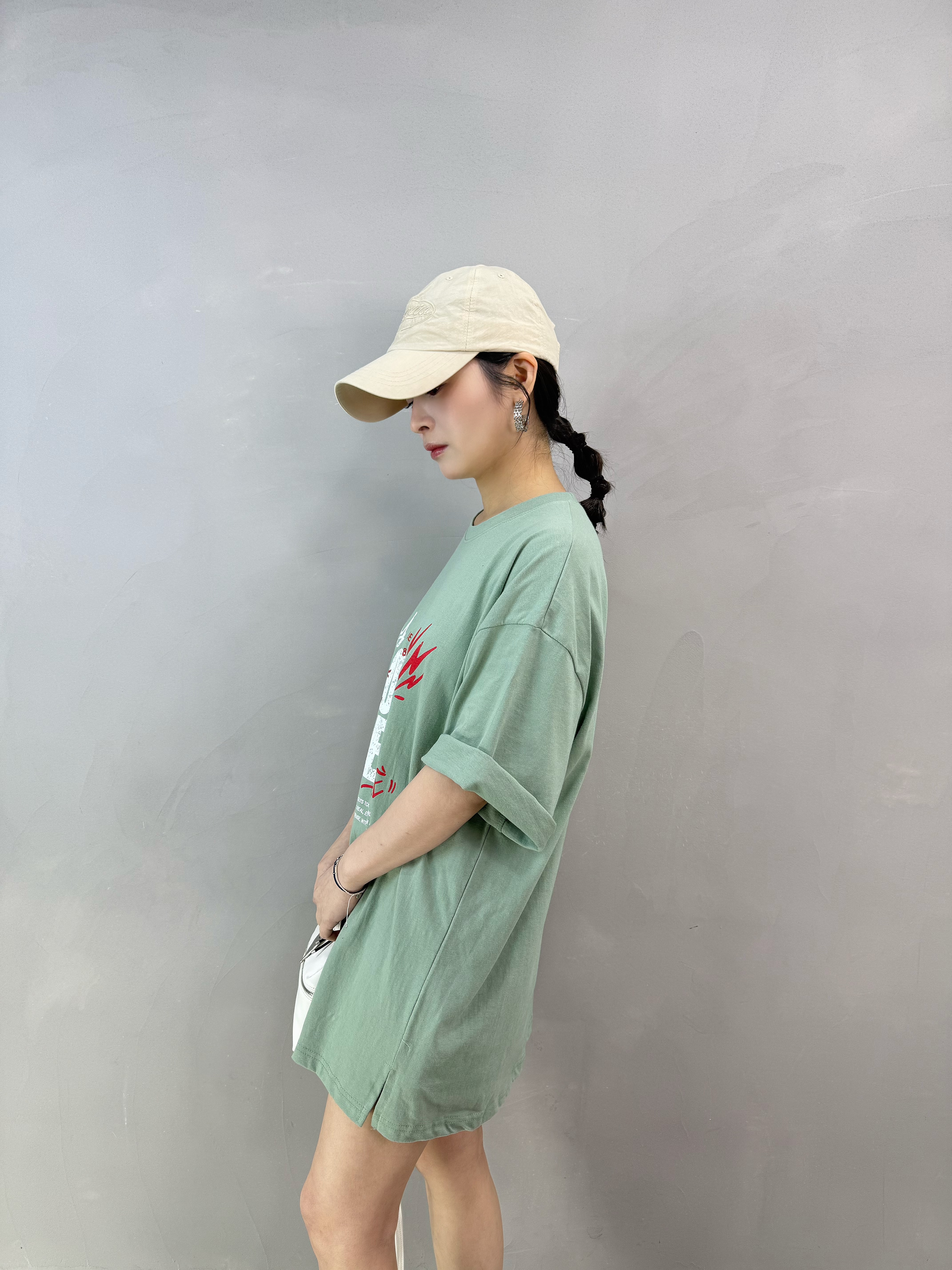 S62 Love real小開叉tee