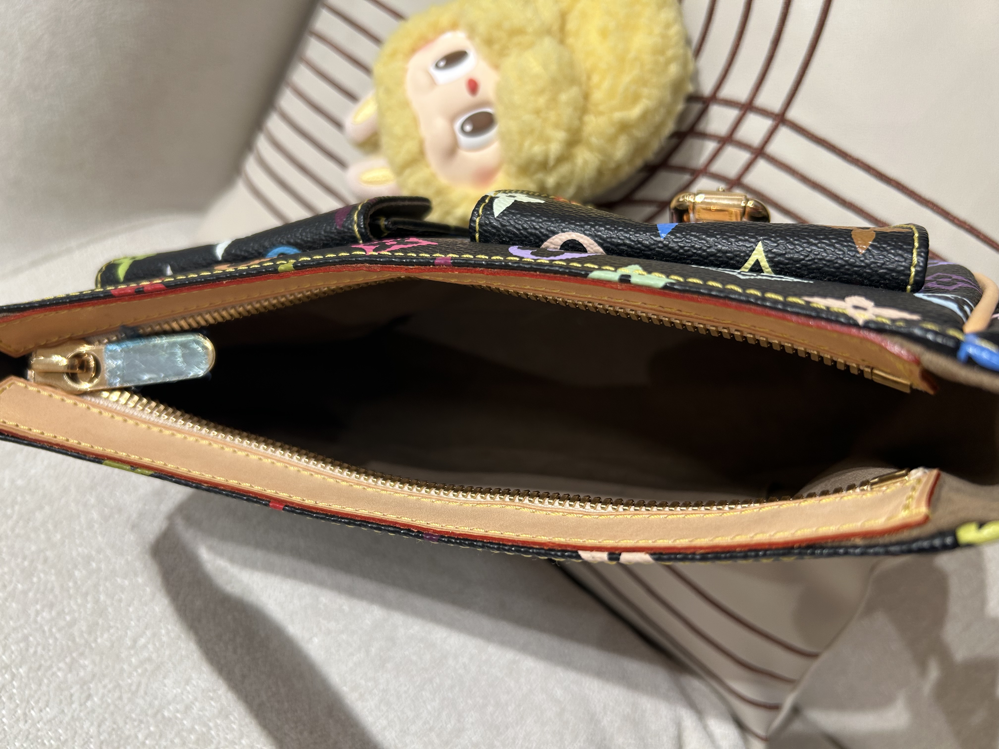 Lv Lodge PM 村上隆Shoulder Bag M40054 限量版珍藏,100%Authentic , 未使用品 ✅Dust bag ✅box  