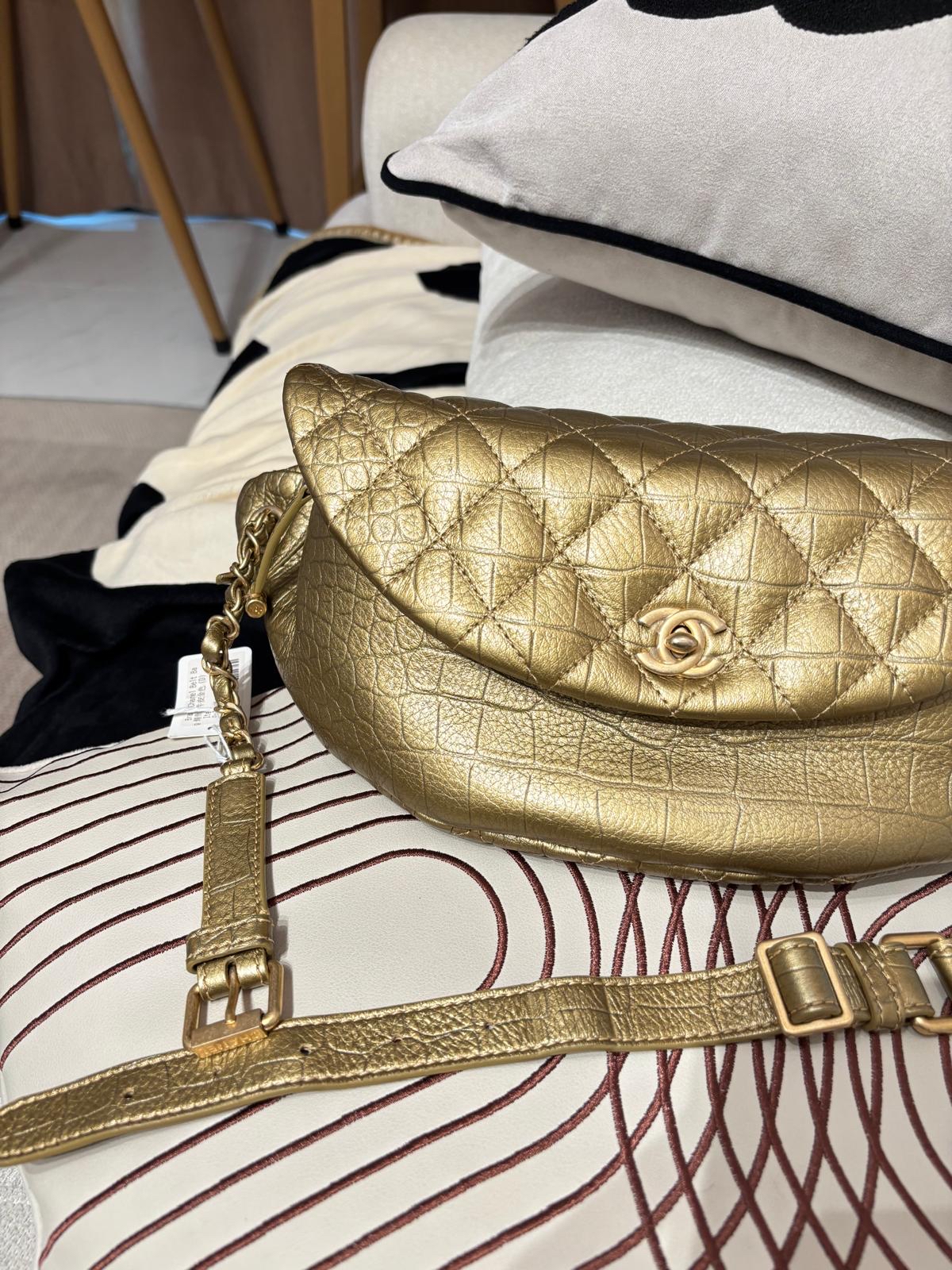 未使用品 Chanel belt bag 鱷魚紋牛皮 100%Authentic , Unused未使用品 ✅28貼✅dust bag 