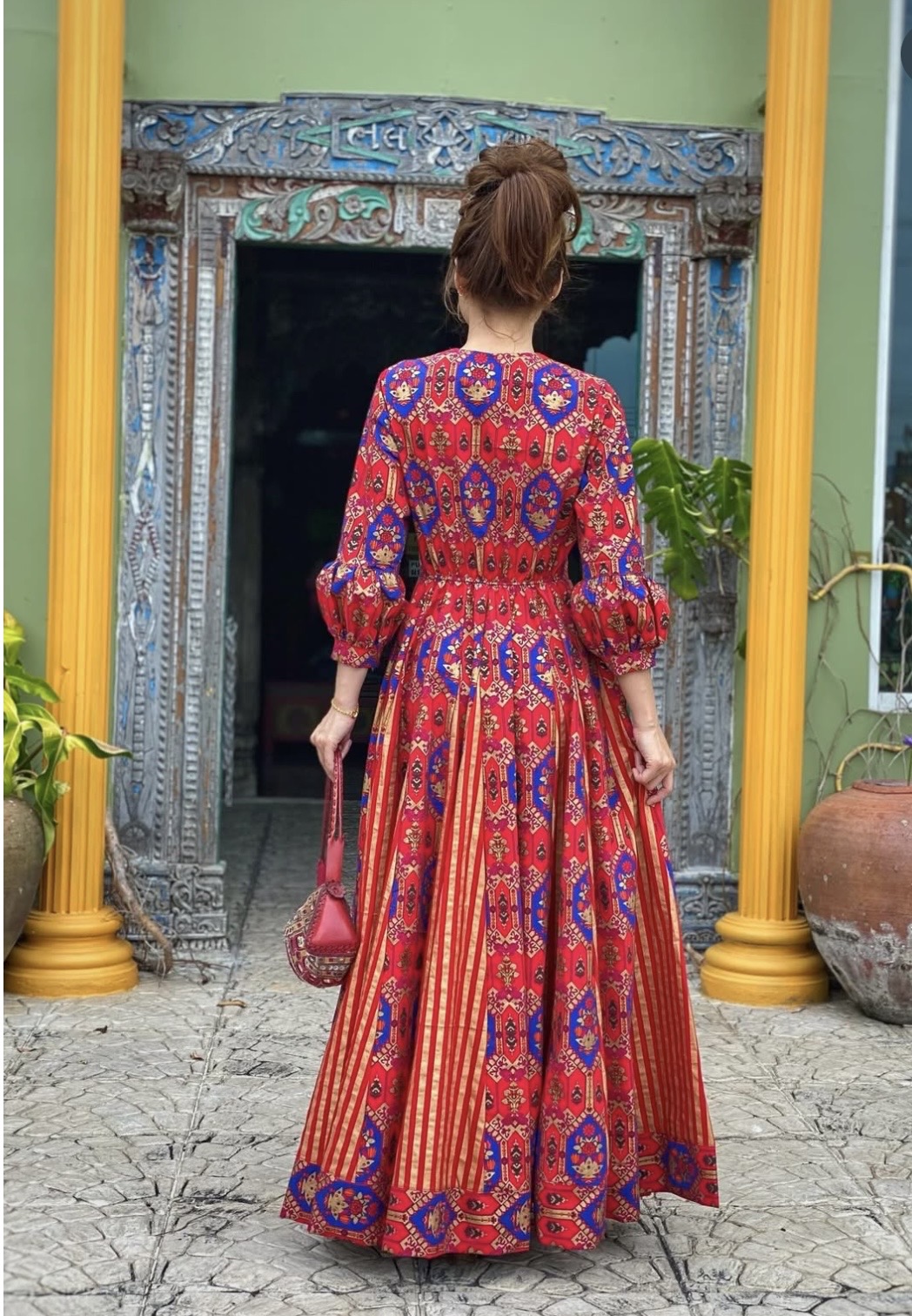 泰國名牌CHEVA - 紅色全燙金印花經典款長版連身裙