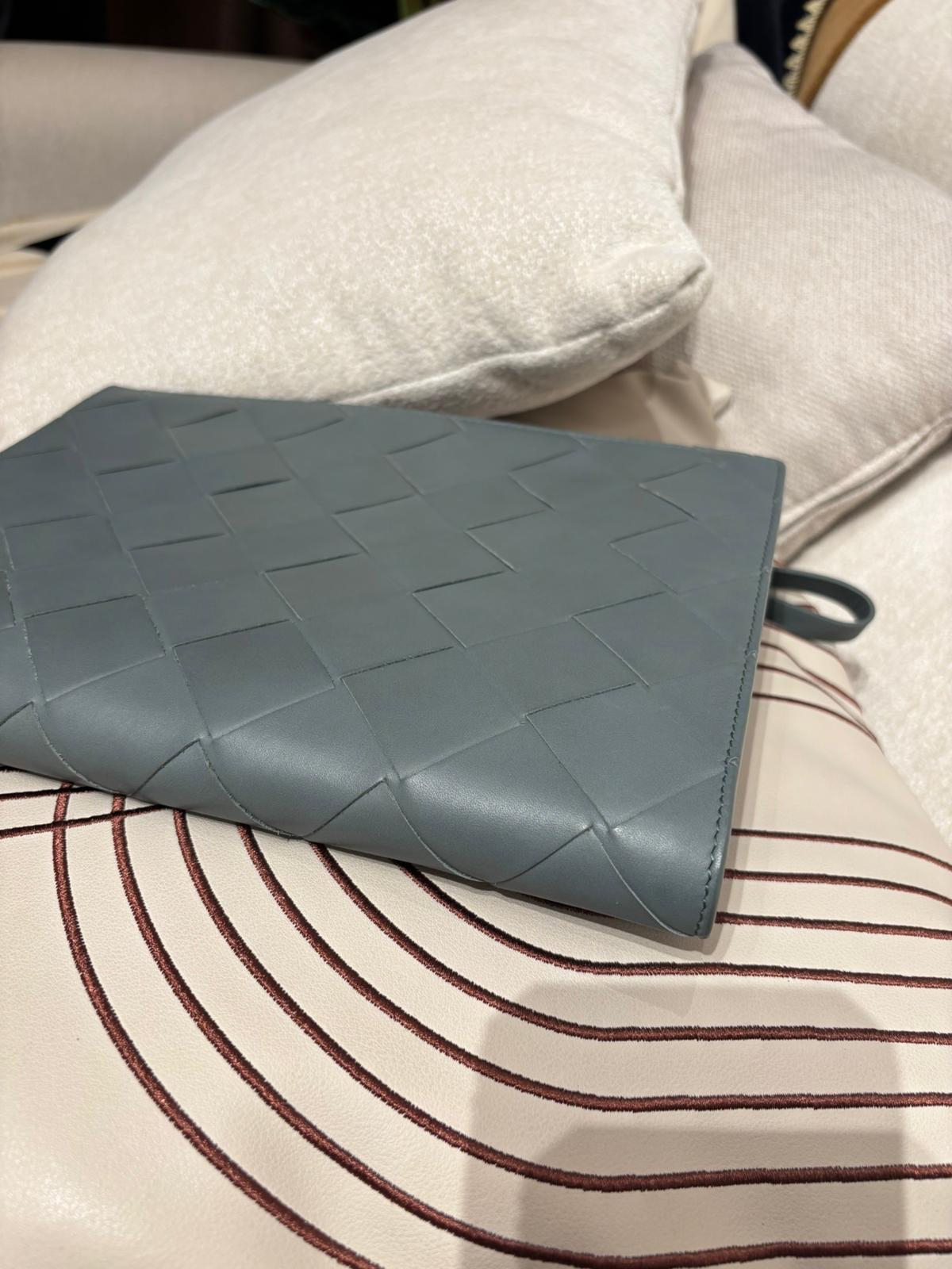Bottega Veneta BV Grey Calfskin Clutch 100%Authentic,95%new 
