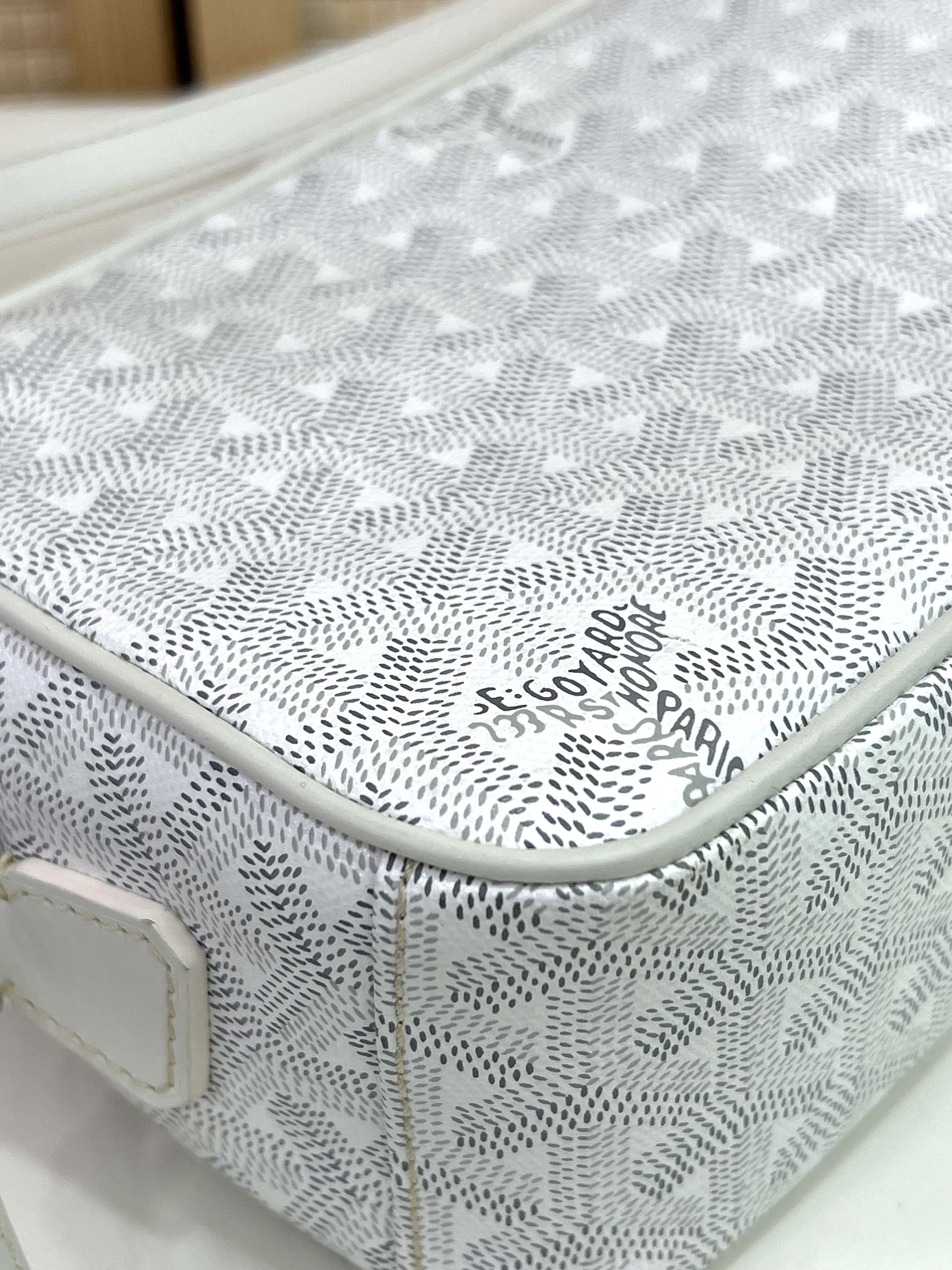 直播貨品 |  [1個-$100 2個-$300］GG64