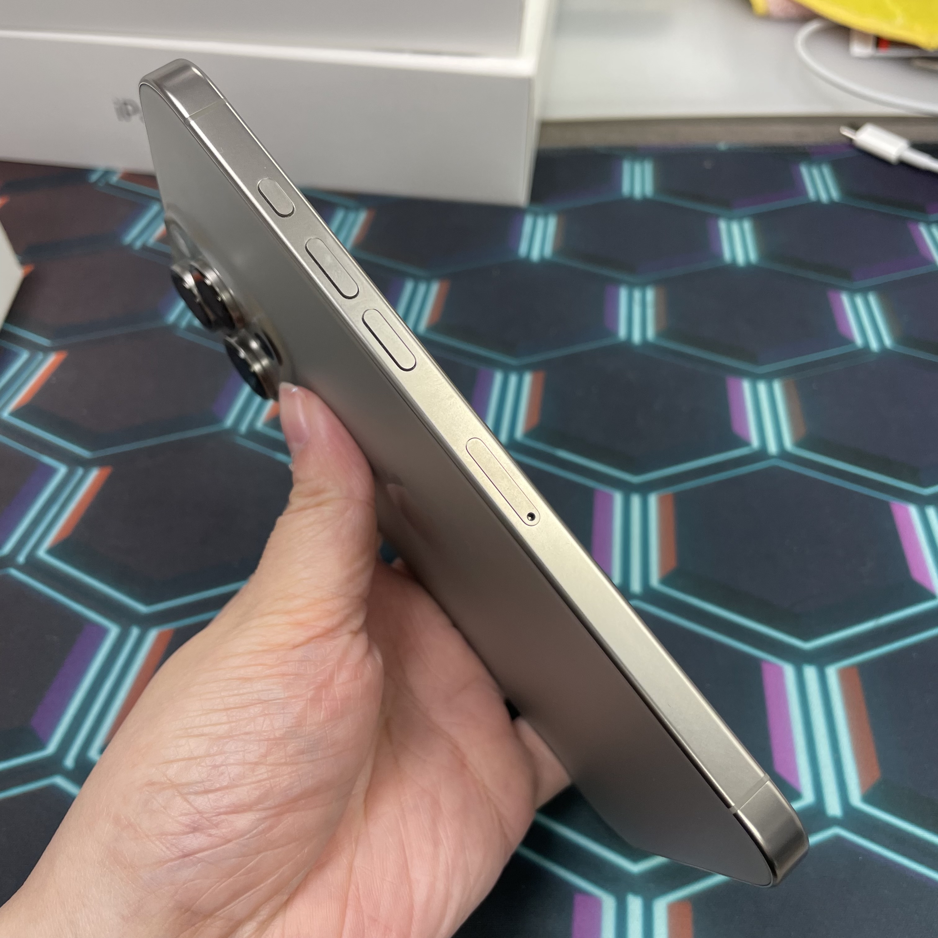 *8184 16 pro max 完美機 512GB 電93 原色 gray