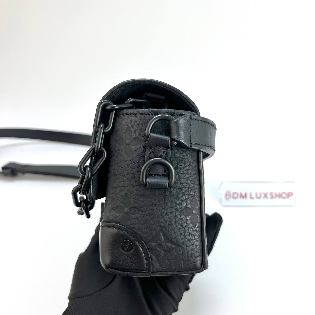 LV Black Taurillon Steamer Wearable Wallet