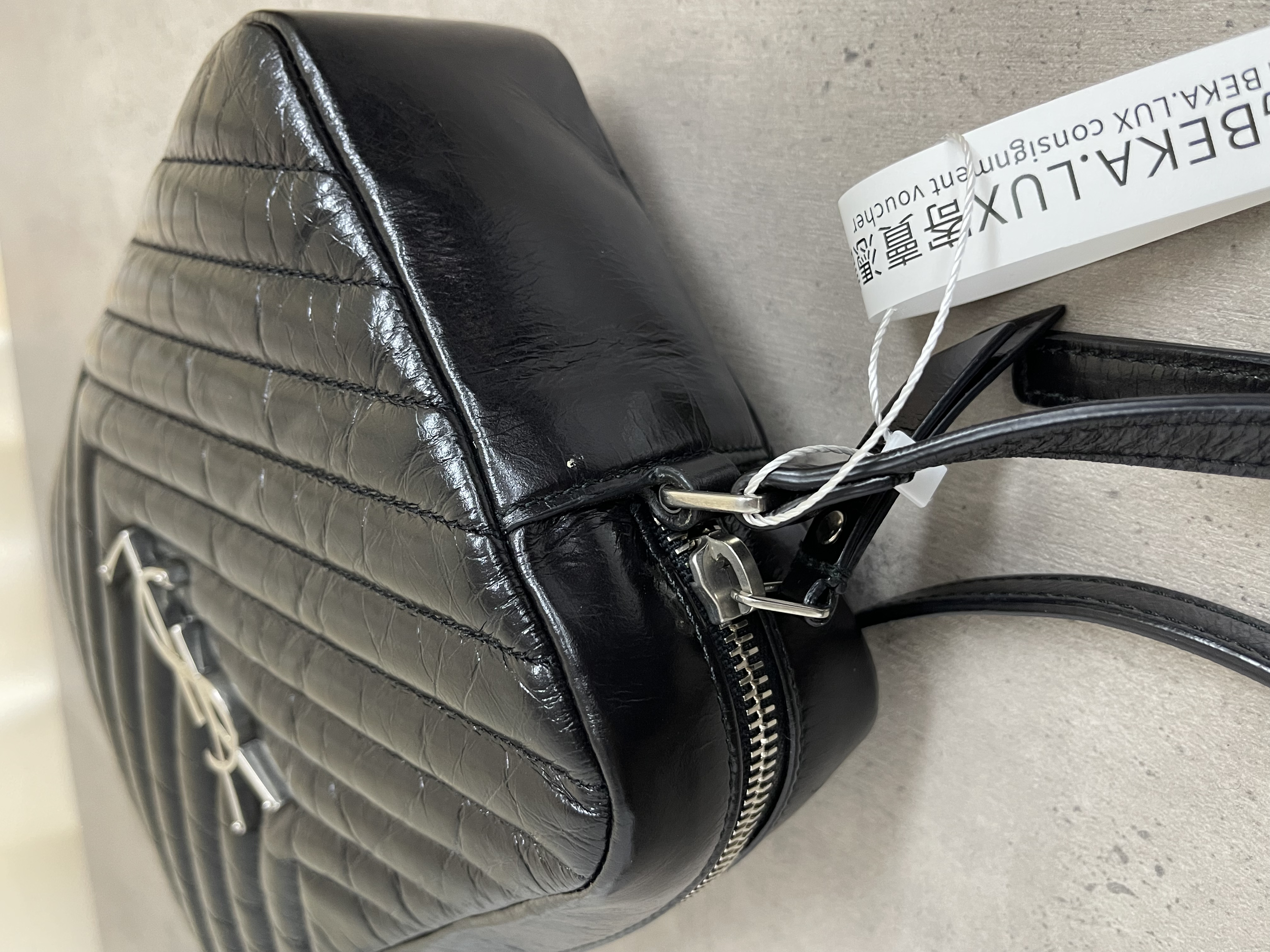 Pre-owned YSL Camera bag/ Product Code: 26012602