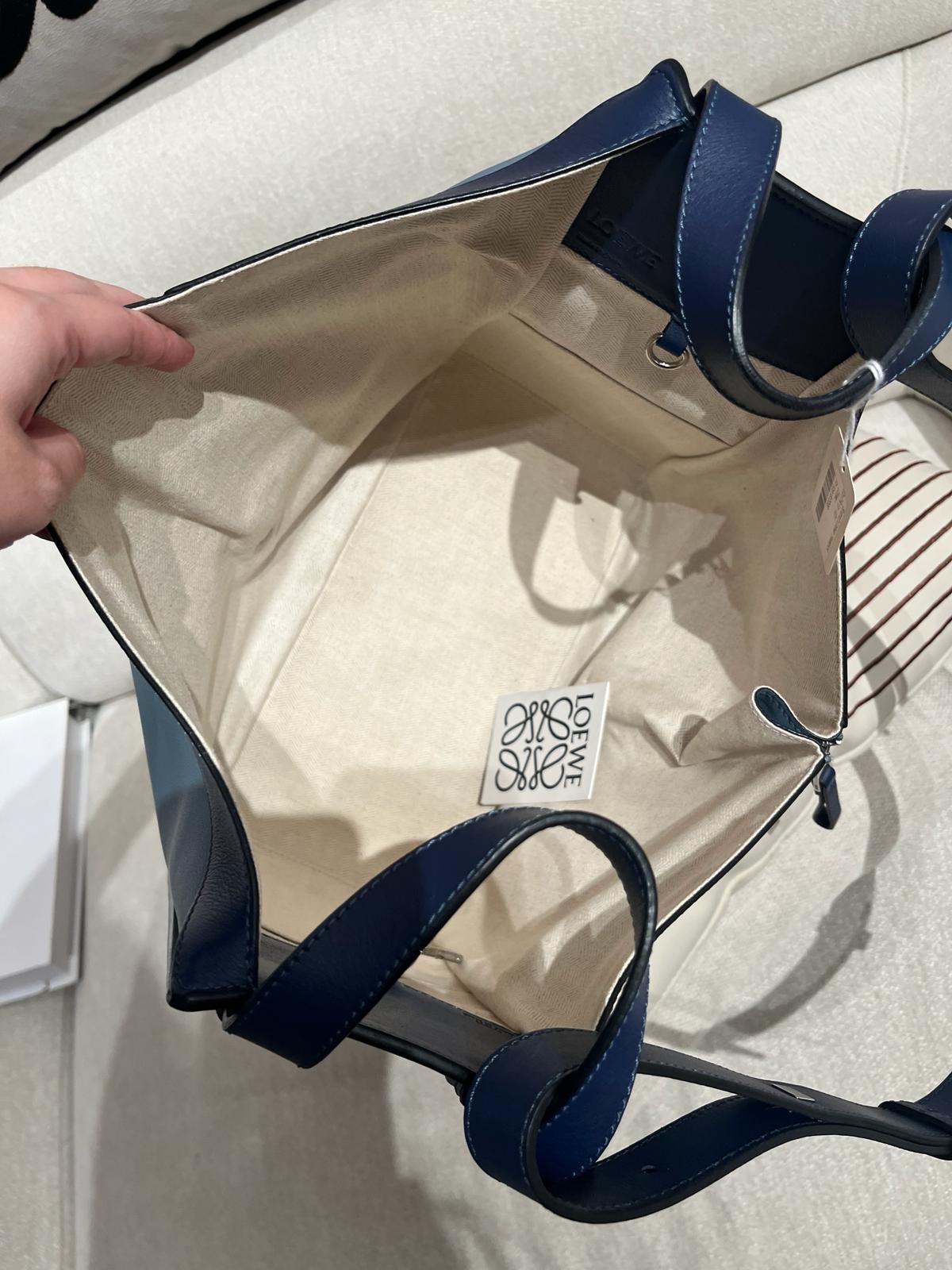 Loewe hammock medium calfskin牛皮 100%Authentic ,98%new✅dust bag