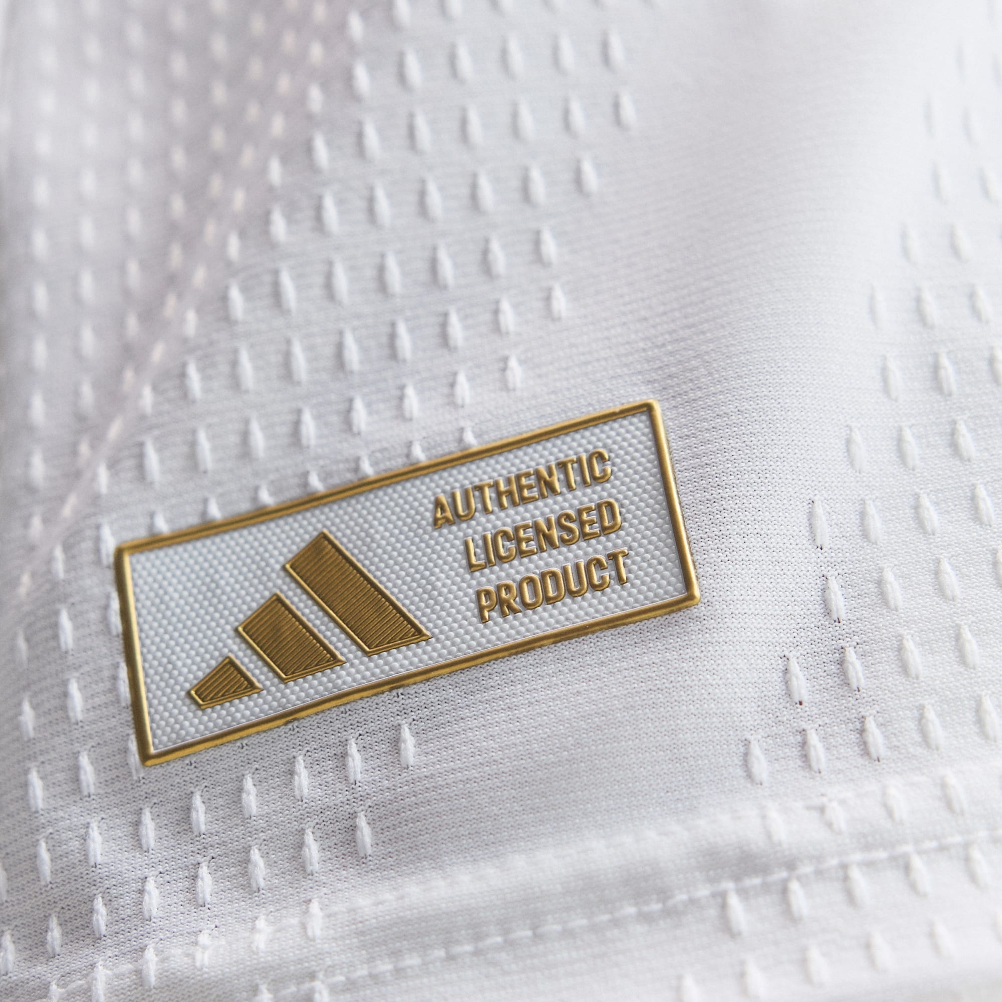 👑💎好比皇冠上鑽石與珍珠 Adidas Real Madrid 皇家馬德里 2026-27 主場長袖球員版球衣 (可加印字章) KC3943