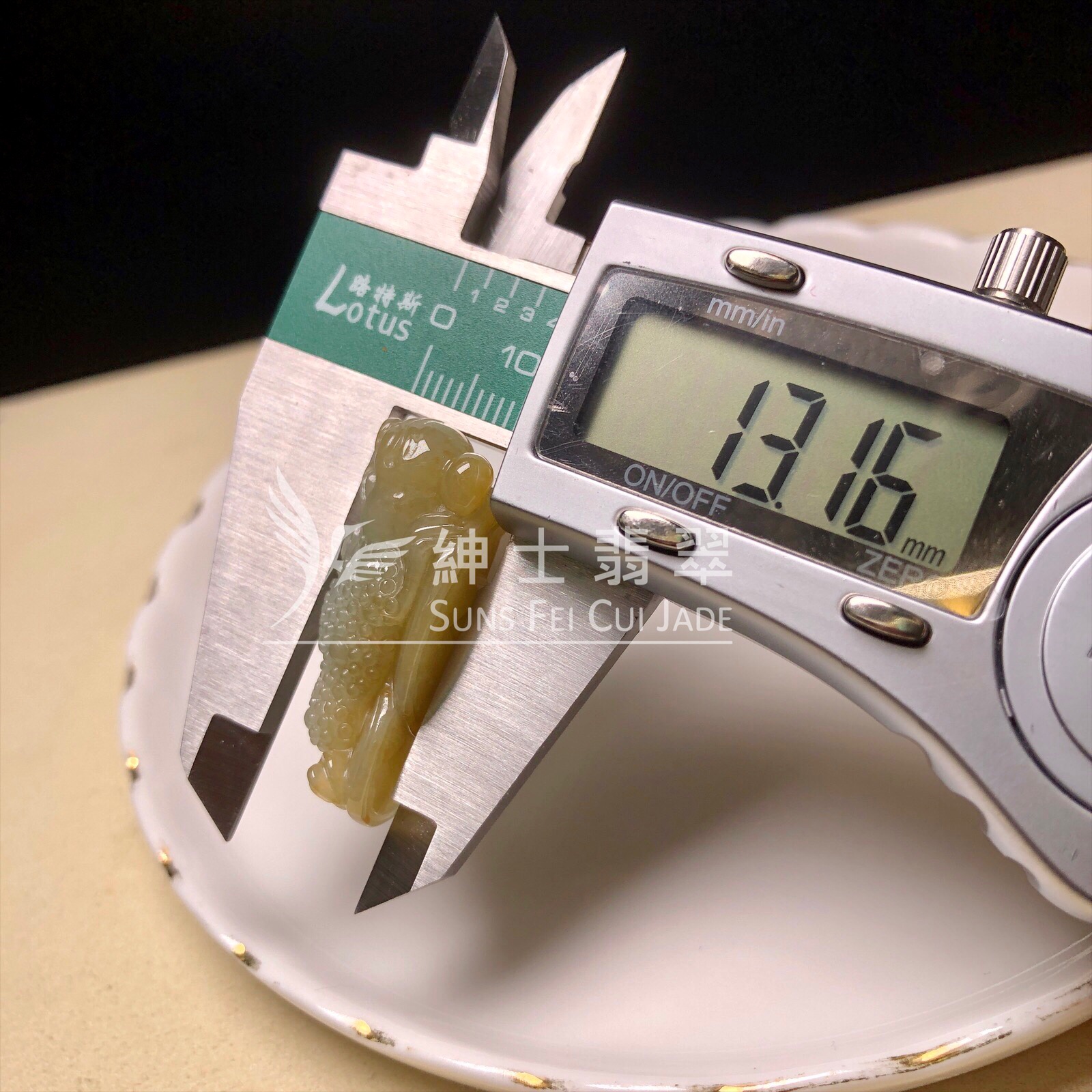 YK00361 翡色金蟾