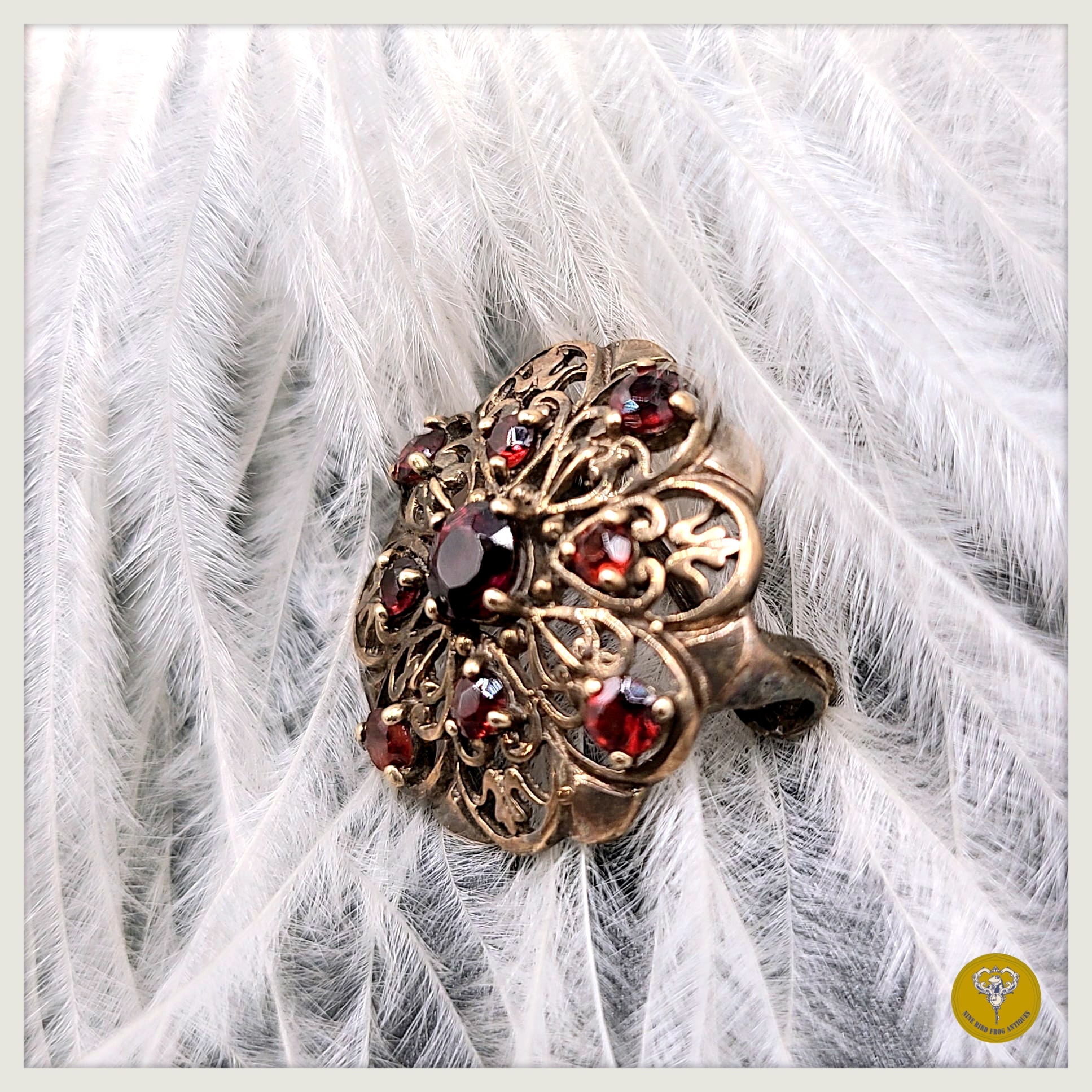 Art Nouveau 時期石榴石9k金胸針/吊嘴兩用