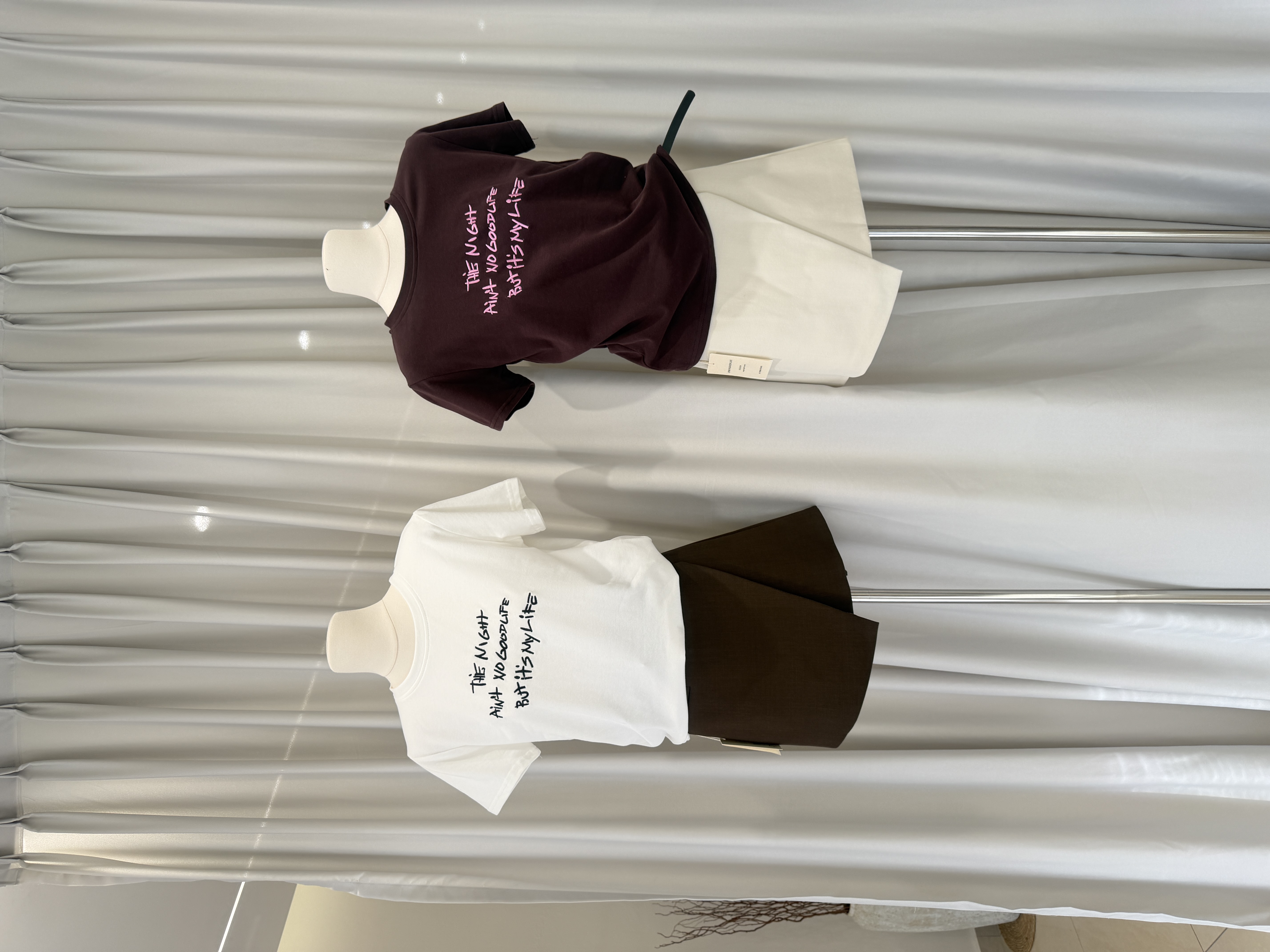 6733 韩系工艺刺绣字母短袖