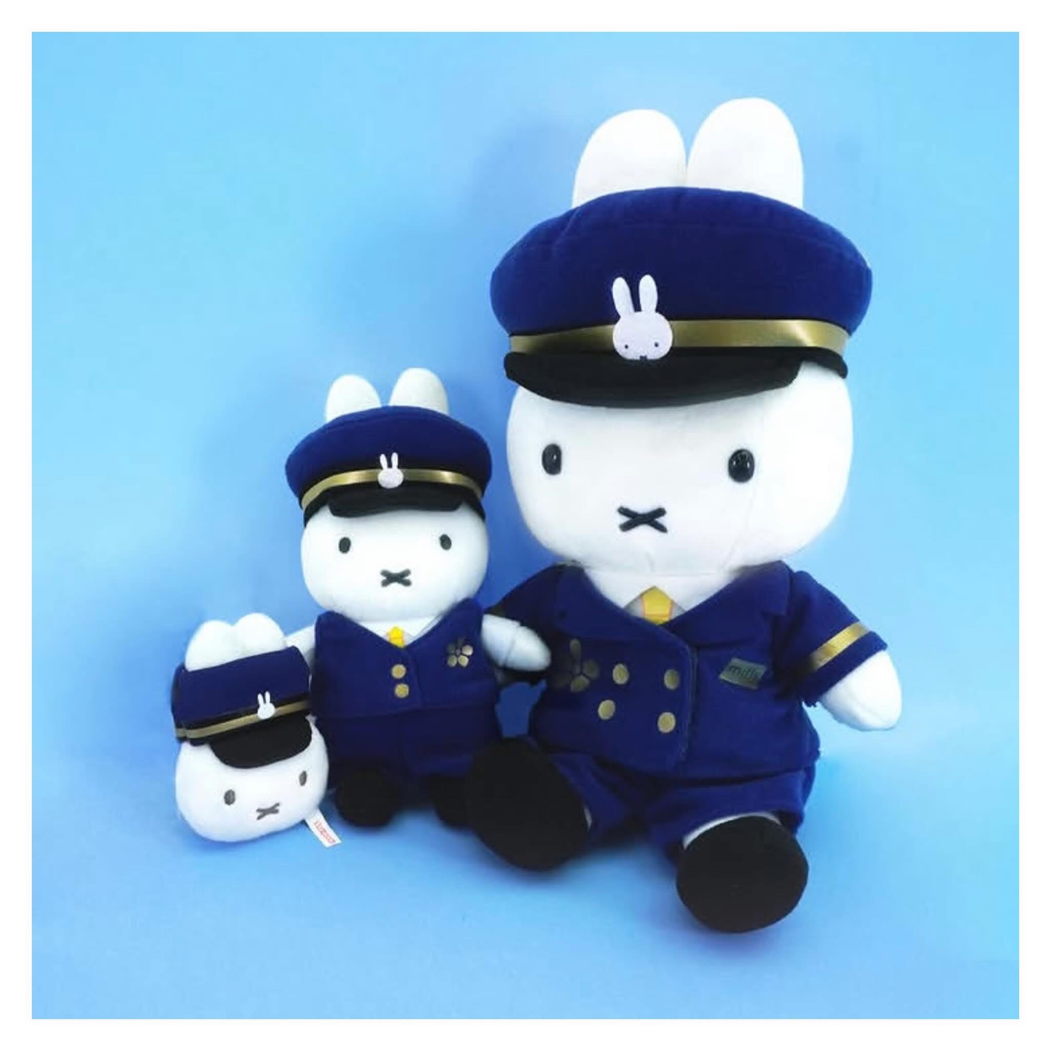 珍惜生命-3小兔成長基金 [日本直送] Miffy Style東京店限定 2026年 東京車長公仔/公仔掛件/大頭掛件