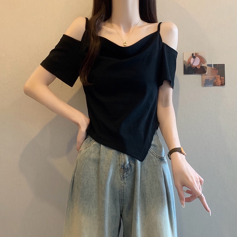 B177(16293) 韩版纯欲风显瘦一字双吊带露肩下摆斜开角黑上衣 